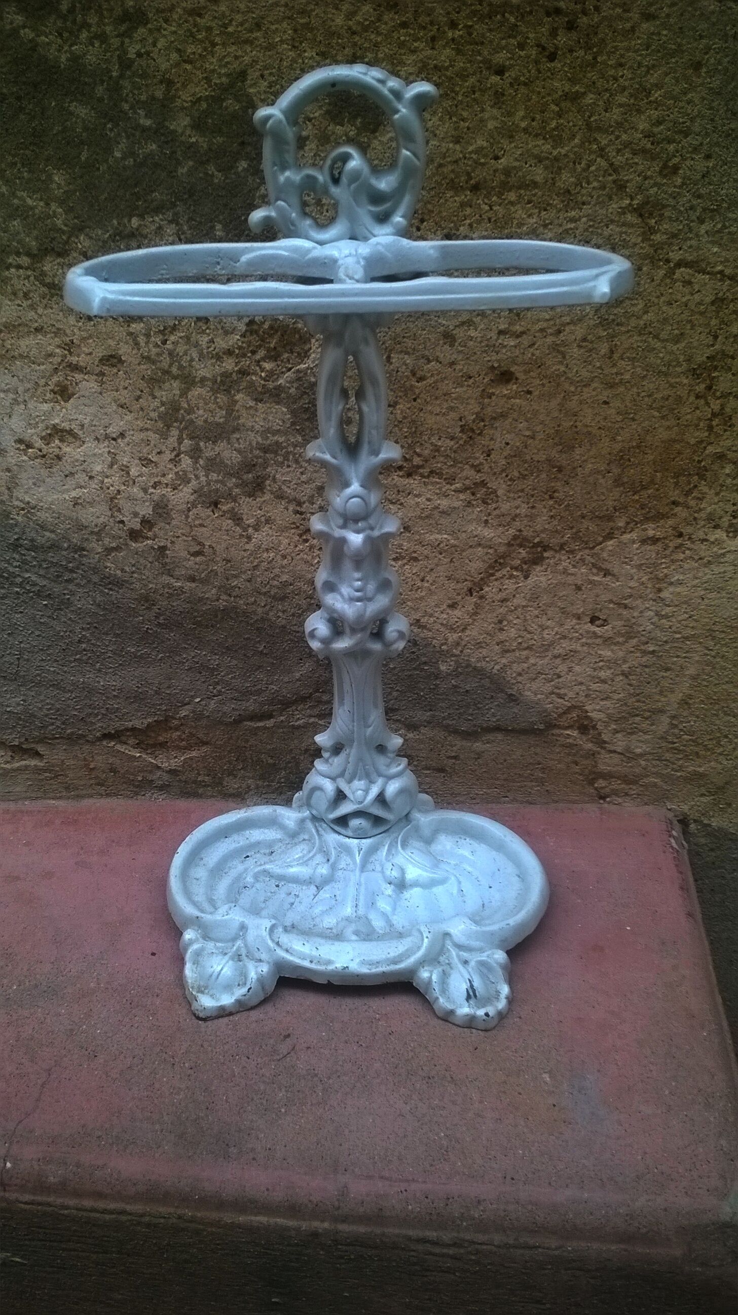 Vintage umbrella holder