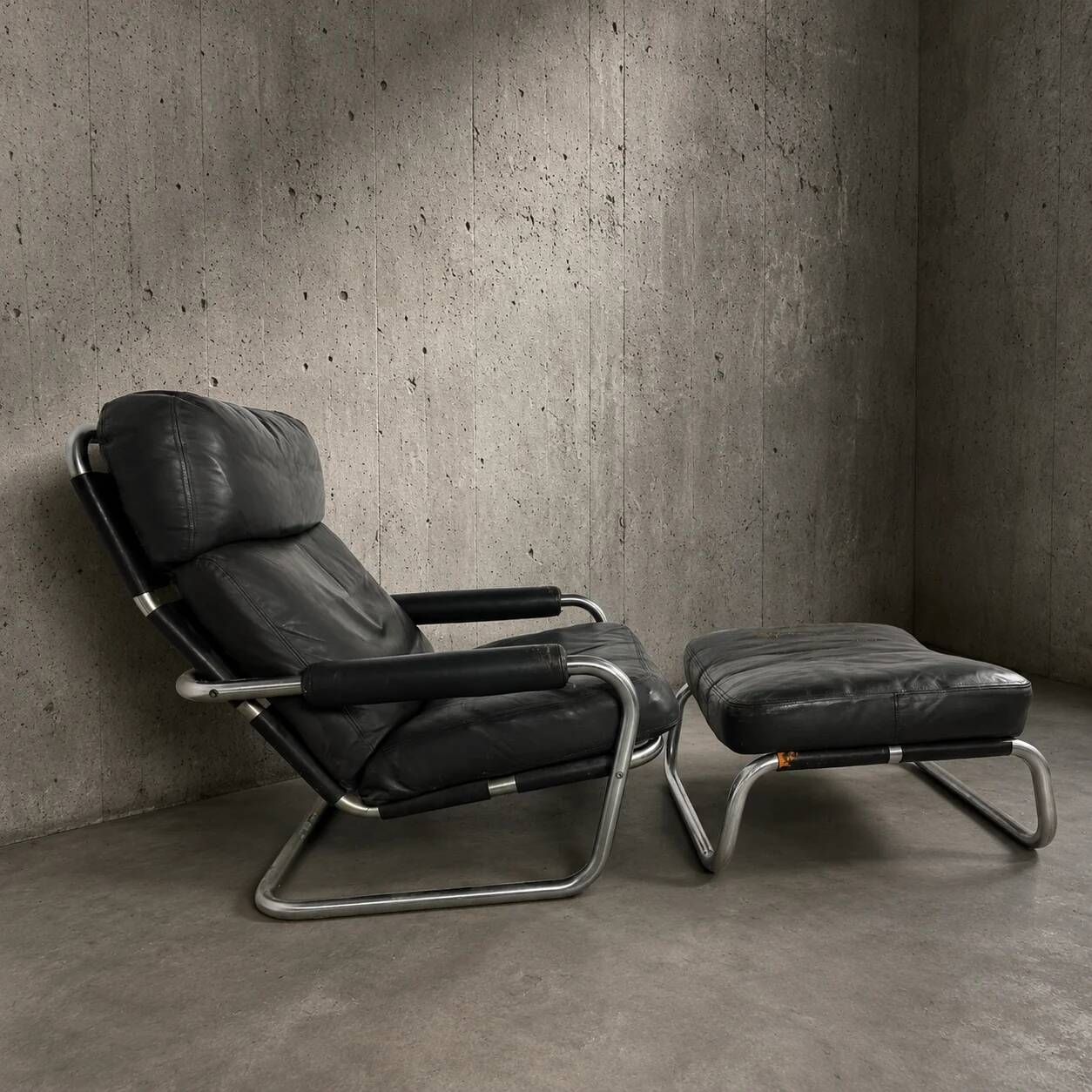 Fauteuil / repose-pieds "Meneer Oberman" Gelderland 601 / Jan des Bouvrie
