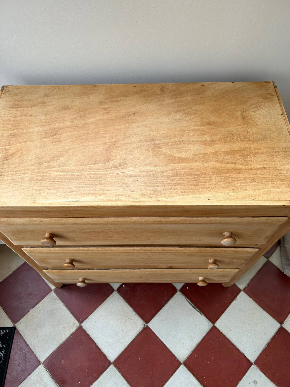 Commode vintage en bois brut