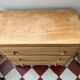 Commode vintage en bois brut