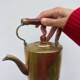 Teapot in gilded brass and wood
