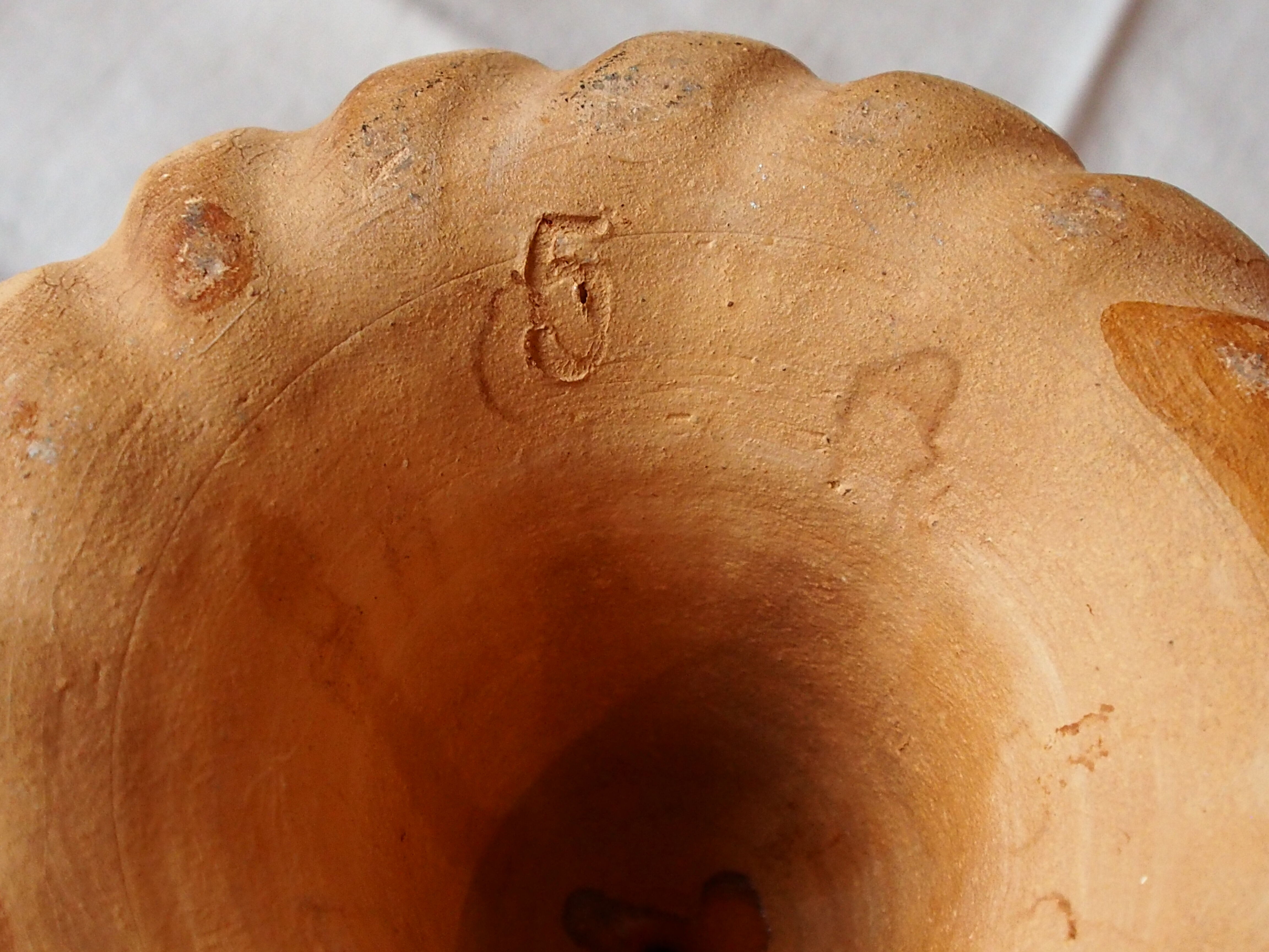 Glazed clay kouglof mould