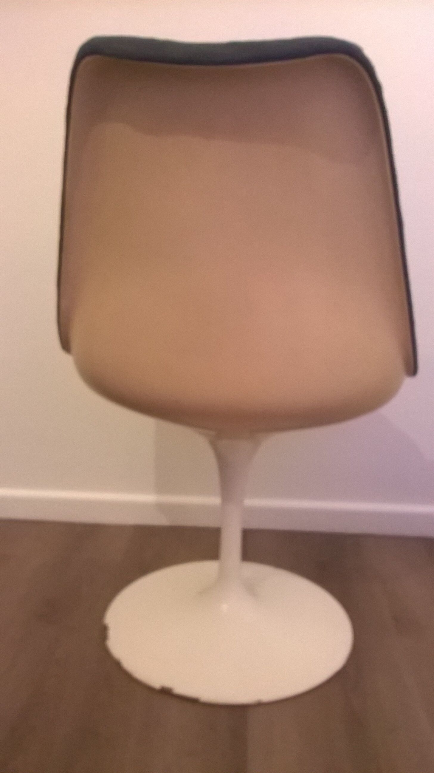 Chaise Knoll modèle tulipe Eero Saarinen vintage 70