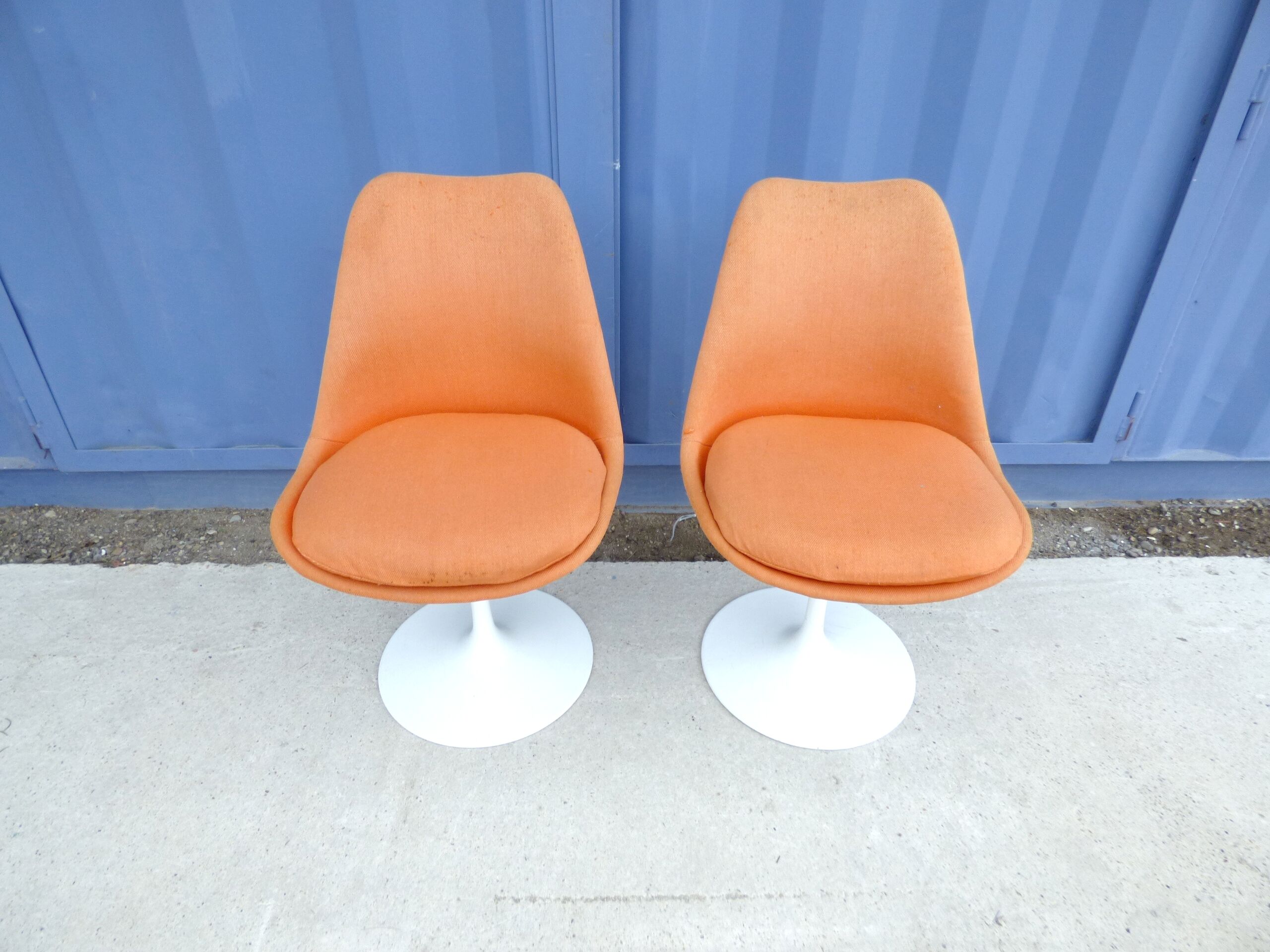 Pair of Eero Saarinen Tulip Chair