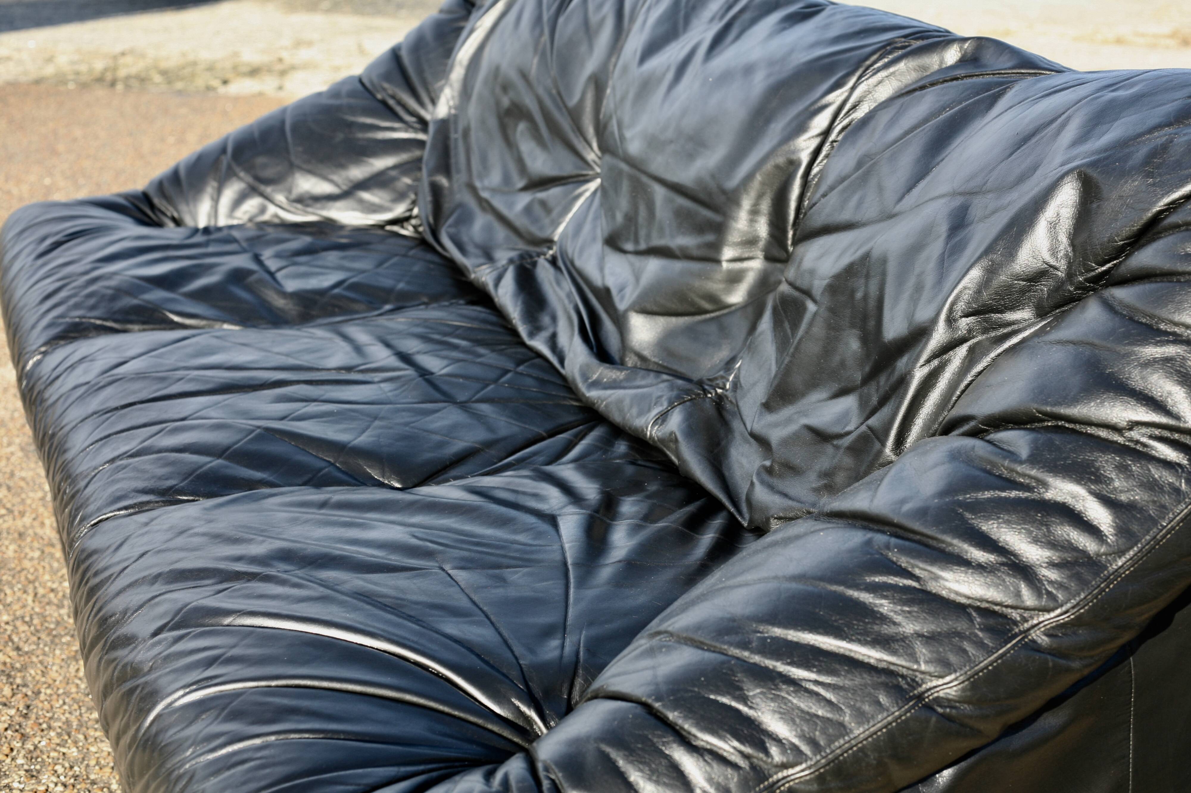 Sofa by De Pas, D'Urbino and Lomazzi, France, 1980s, black leather, Cinna