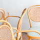 Ensemble de 4 chaises Thonet 215P en hêtre avec cannage d’origine et velour