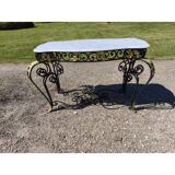 19th-century butcher's table made of wrought iron and twisted.