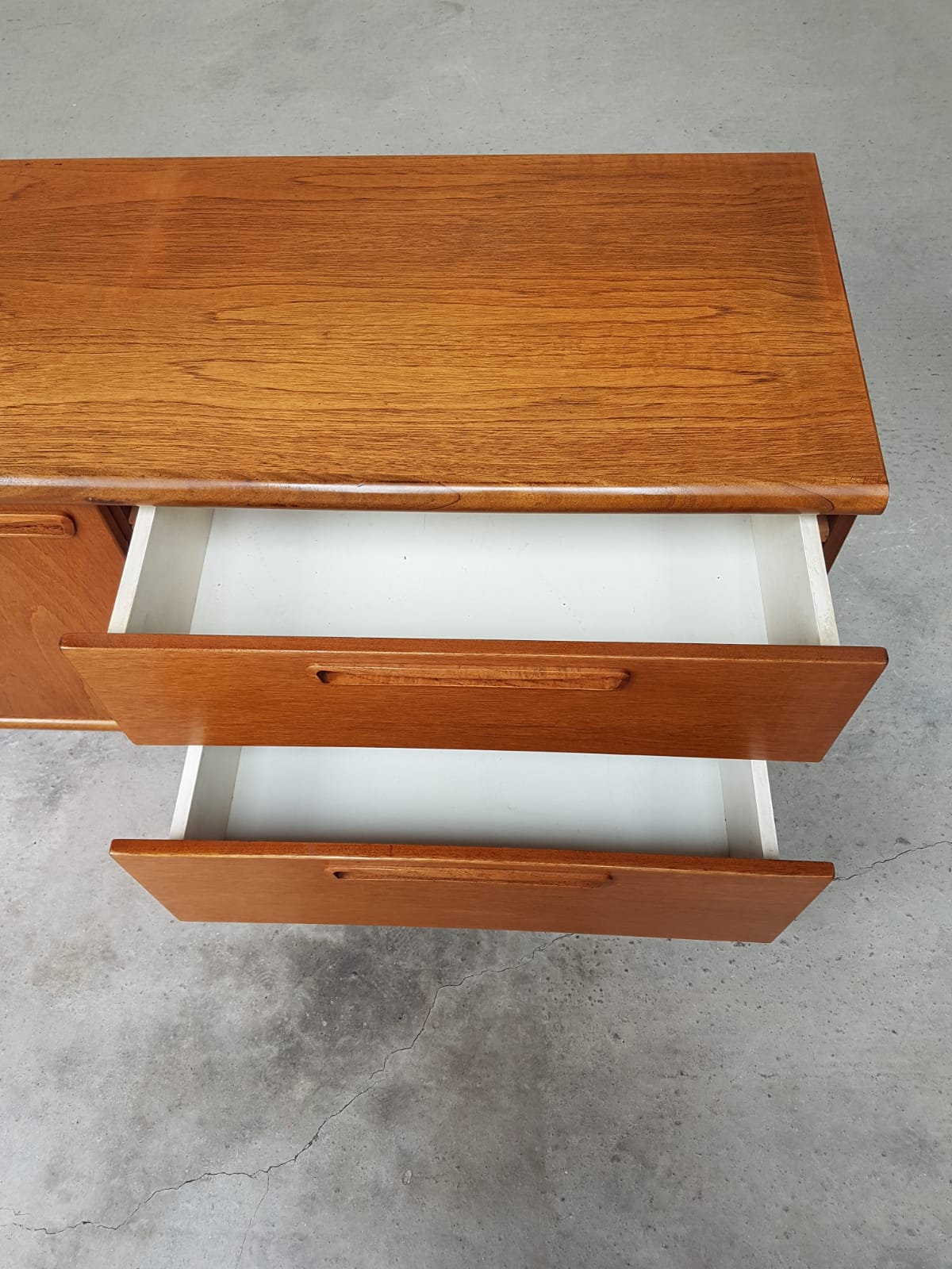 Vtg Mid Century Sideboard Danish Scandinavian Design Media Credenza Retro