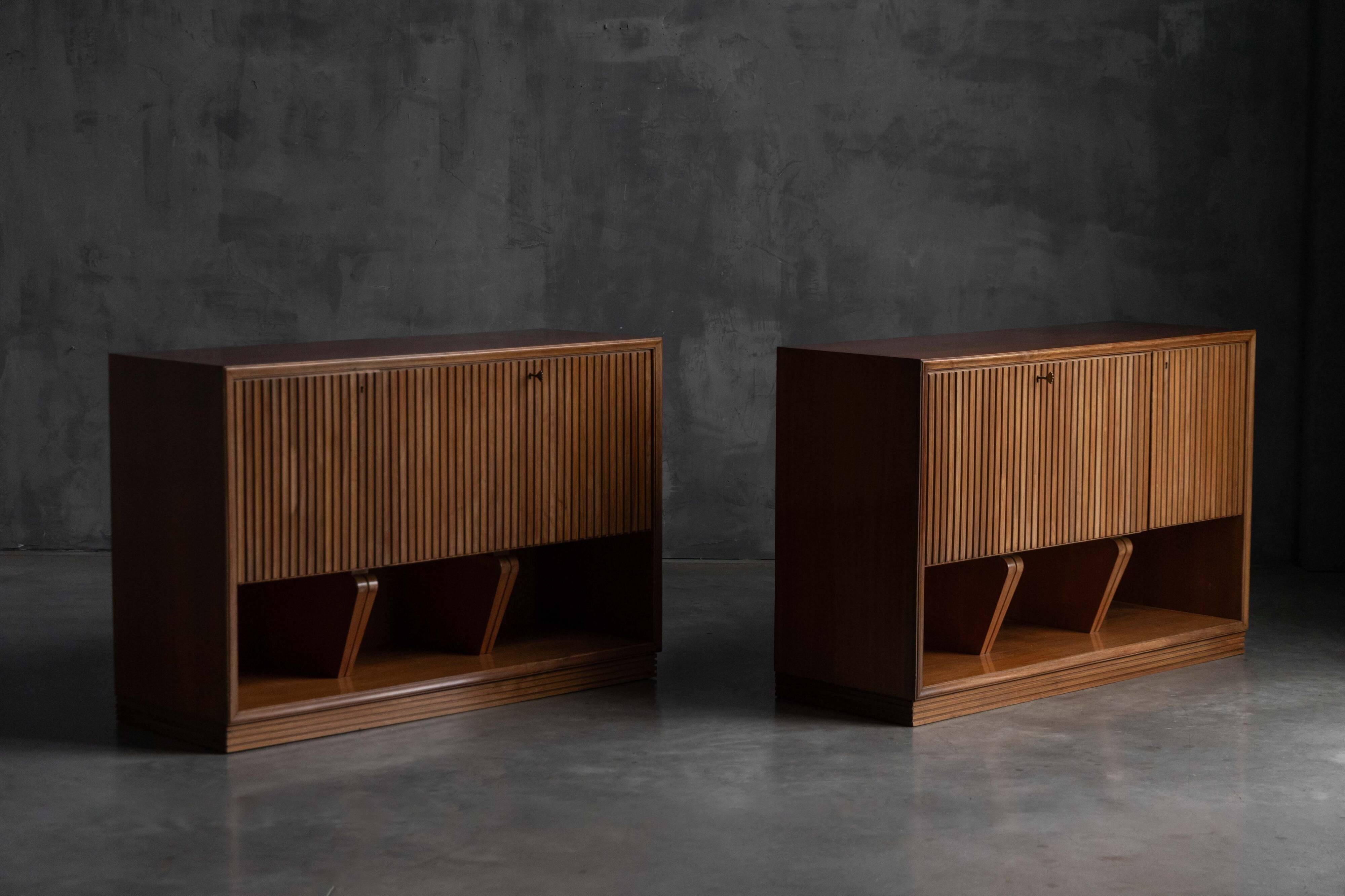 Modernist slatted credenza, Italy, 1960s