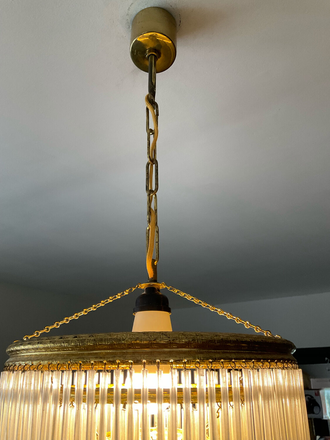 Waterfall chandelier in brass and tassels from the 60s and 70s