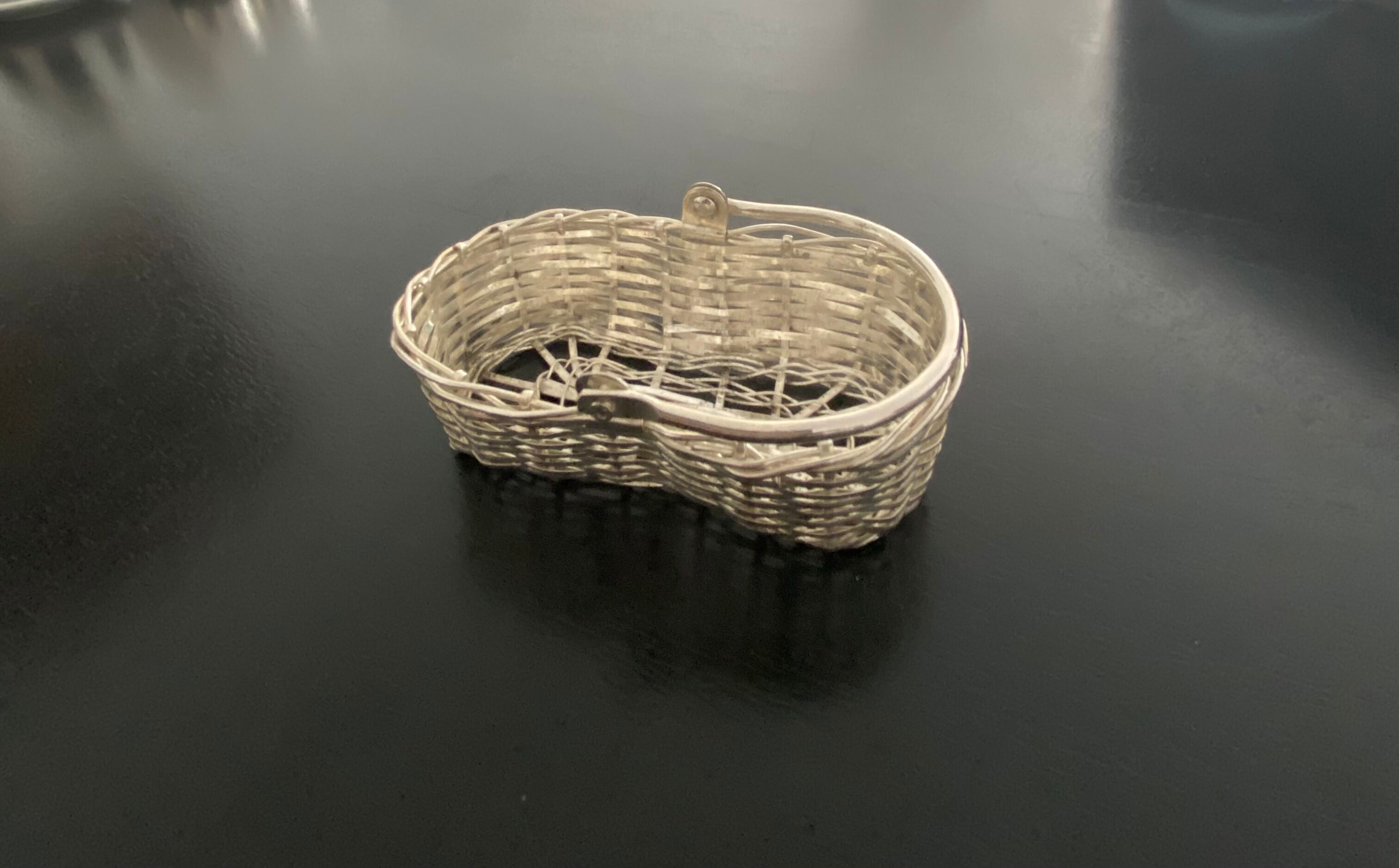 Salt and pepper shaker apple shape