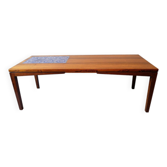 Table basse danoise en palissandre et carreaux de céramique bleue, 1960