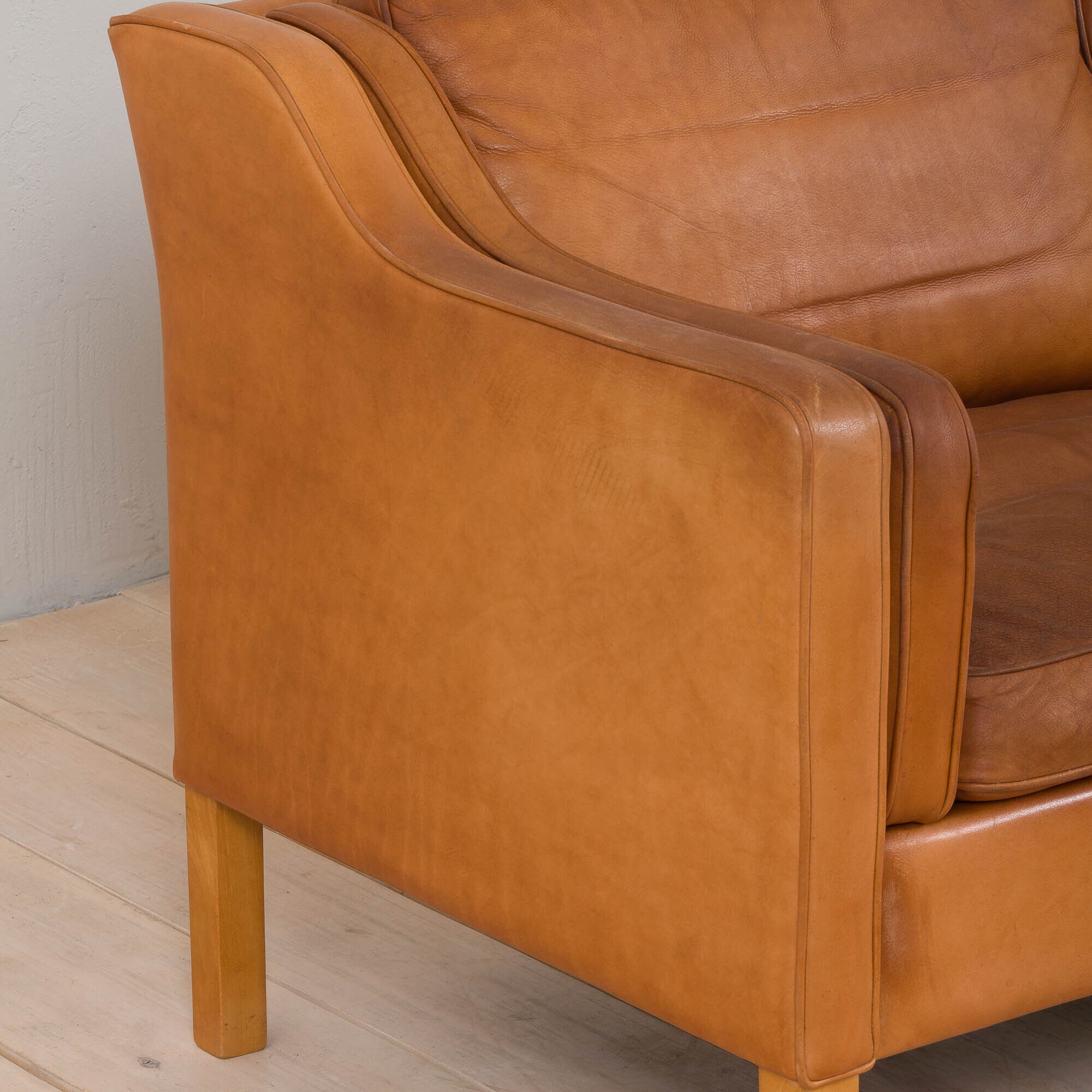 Vintage light cognac aniline leather 3 seater sofa by Mogens Hansen  Denmark, 1970s