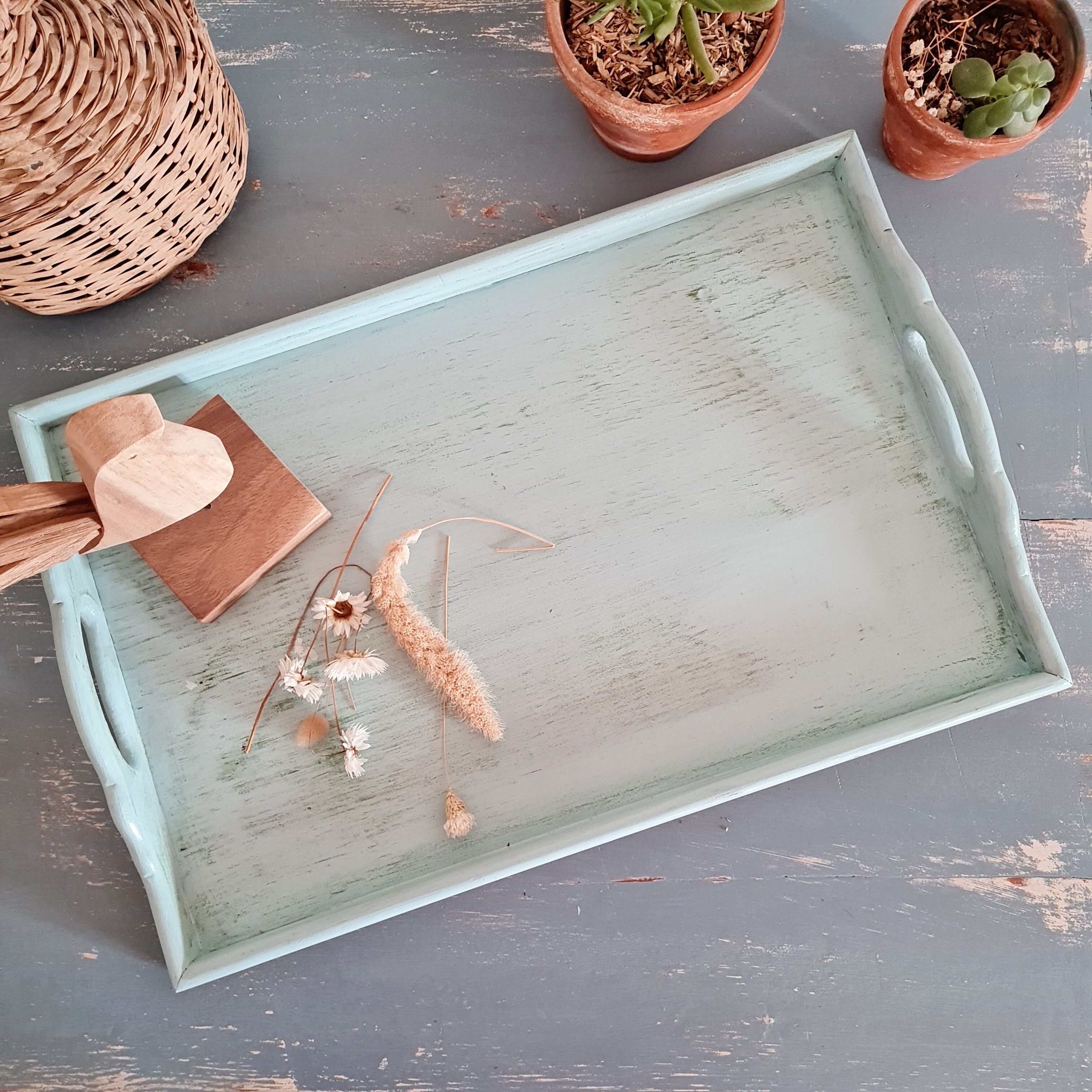Presentation tray in old wood renovated blue with handles
