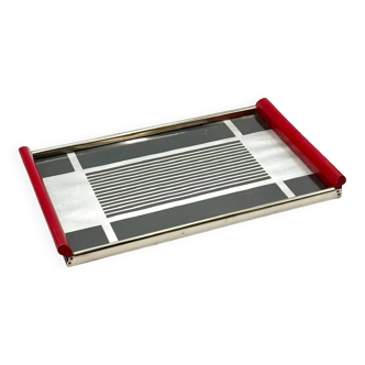 Plateau Space Age européen des années 70 à graphisme moderniste