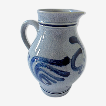 German salt sandstone pitcher decorated with stylized pampres