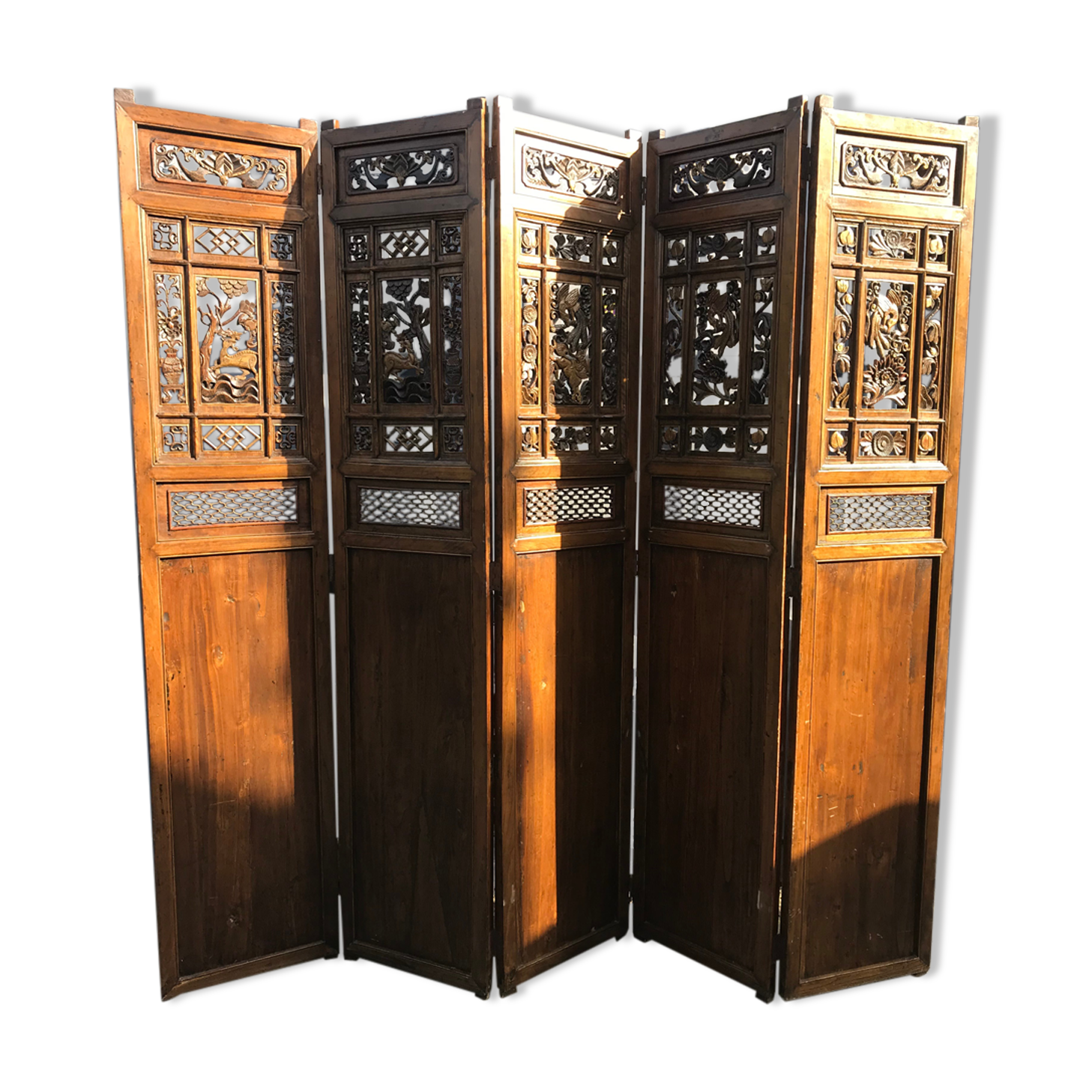 Asian screen