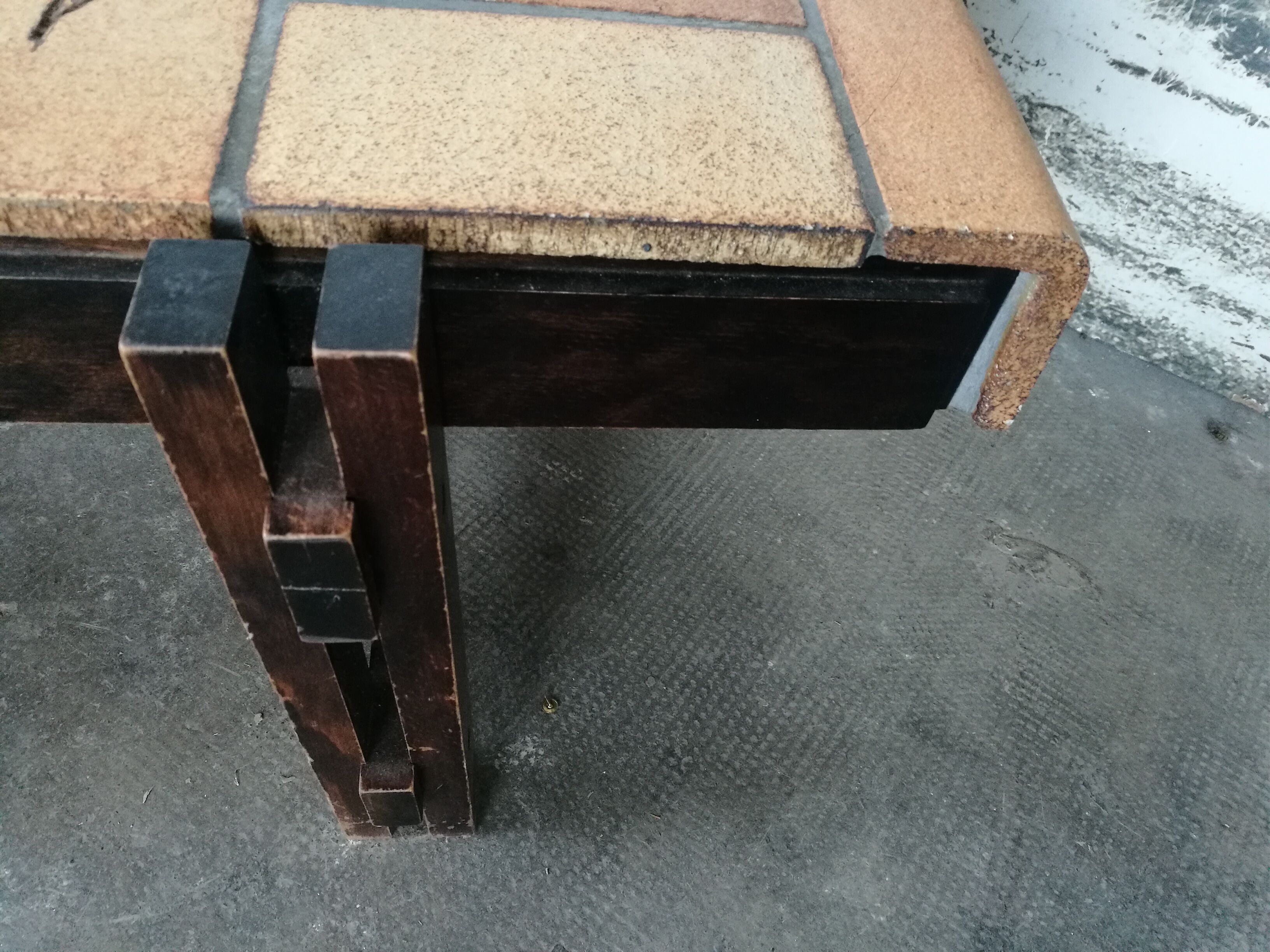 Capron herbarium model coffee table