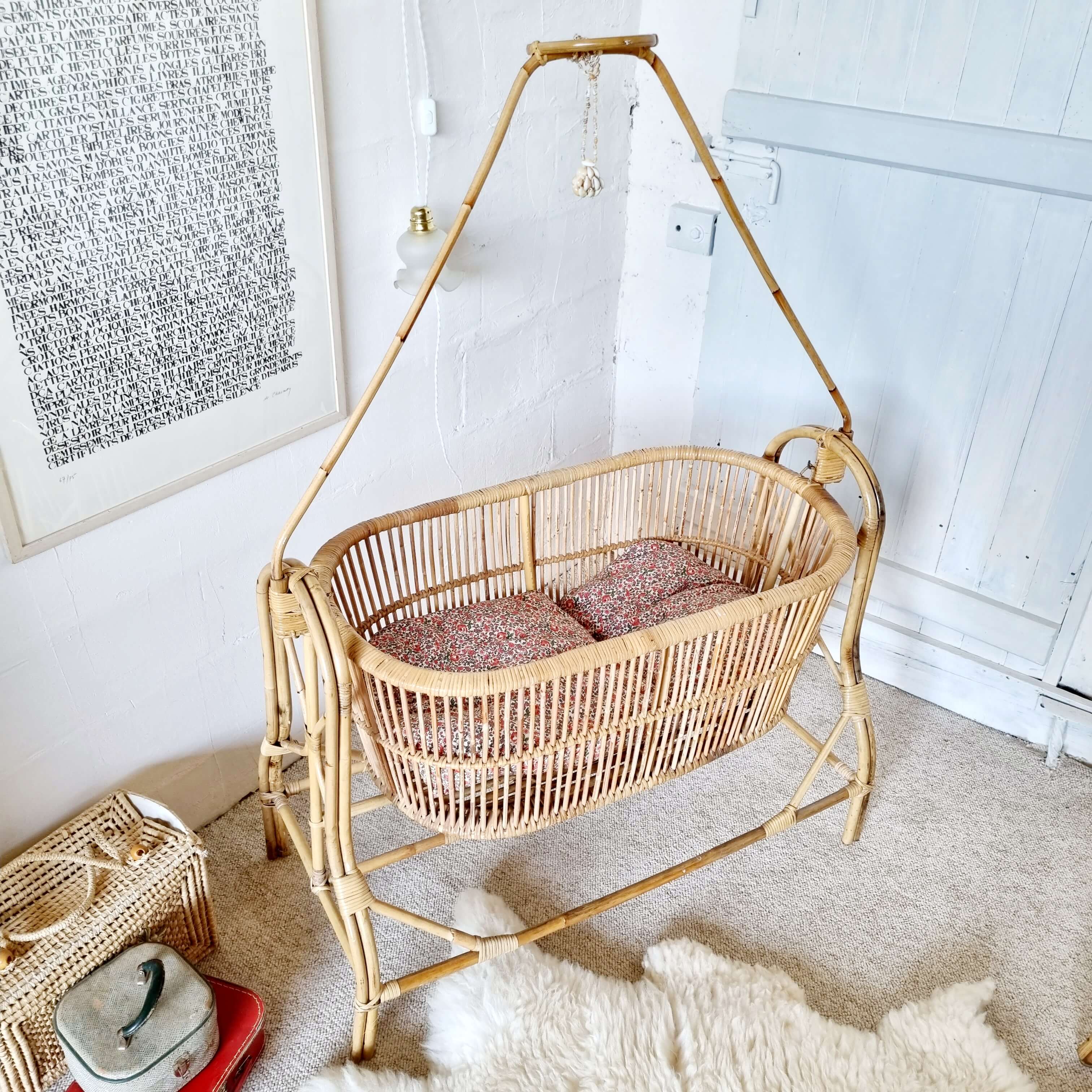 Rattan cradle