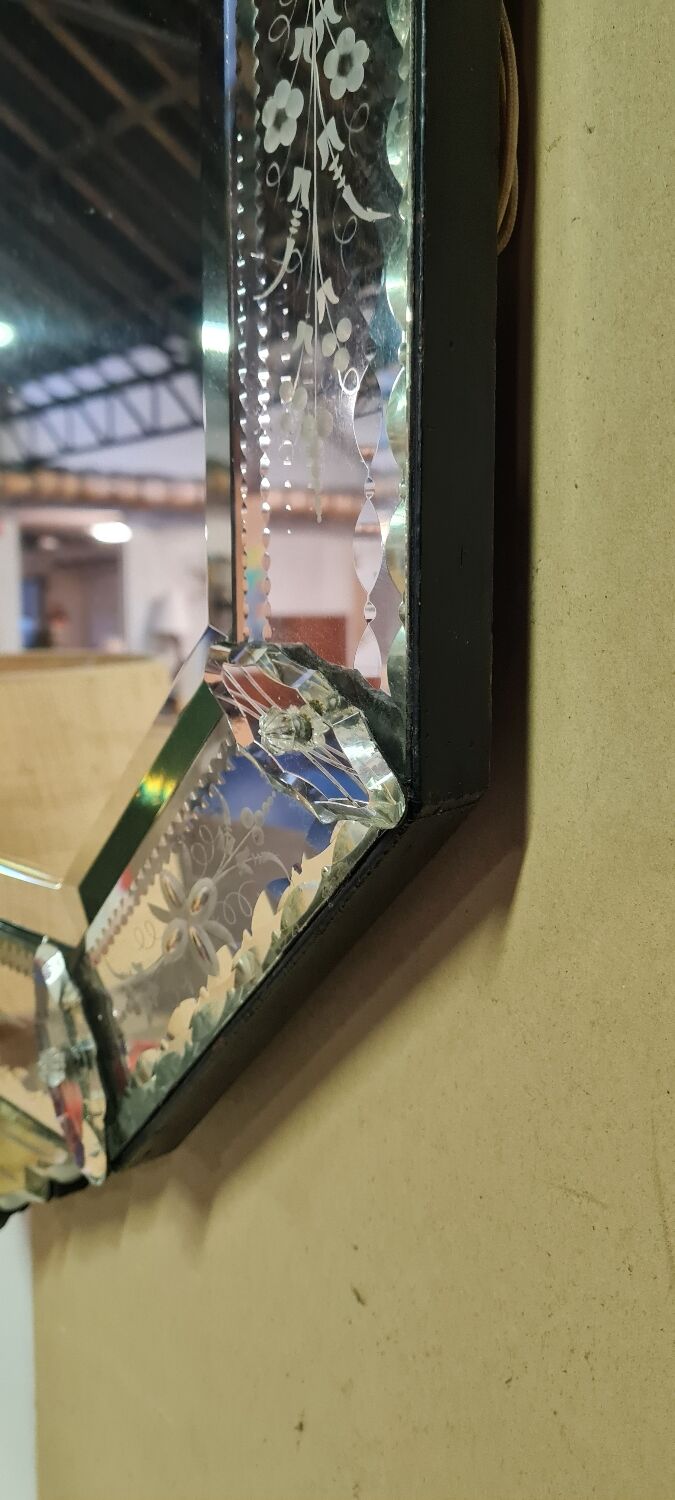 Bevelled Venetian mirror 54x97cm