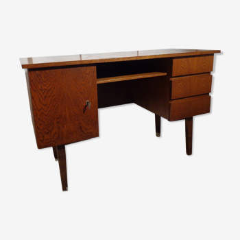 Scandinavian vintage office of the 60s light oak