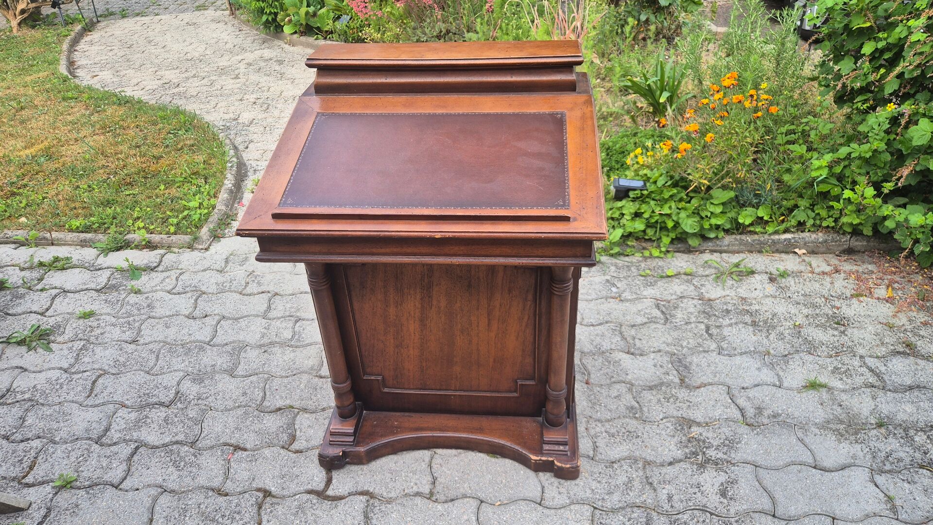 Bureau Davenport