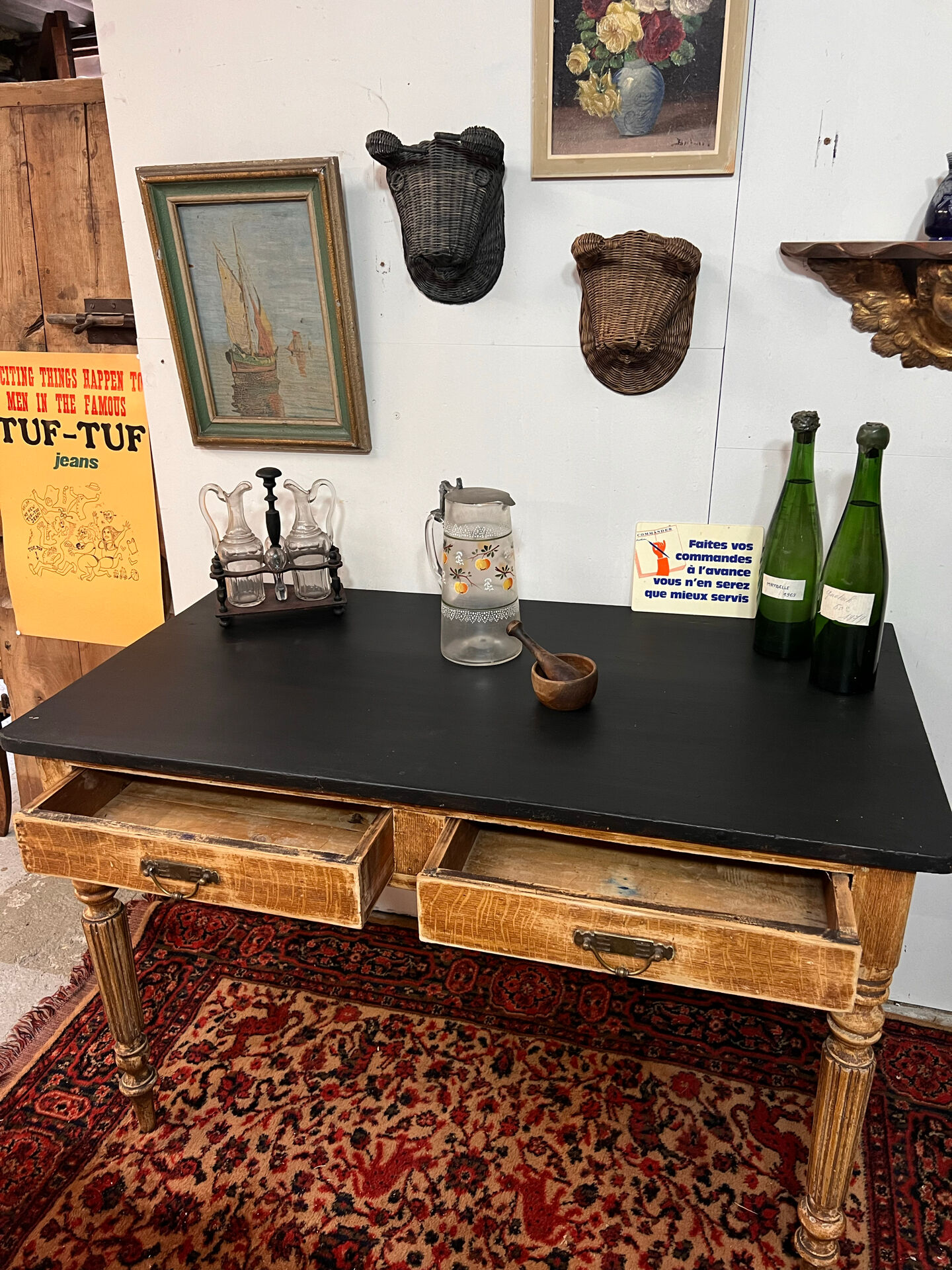 Ancienne table de cuisine en sapin