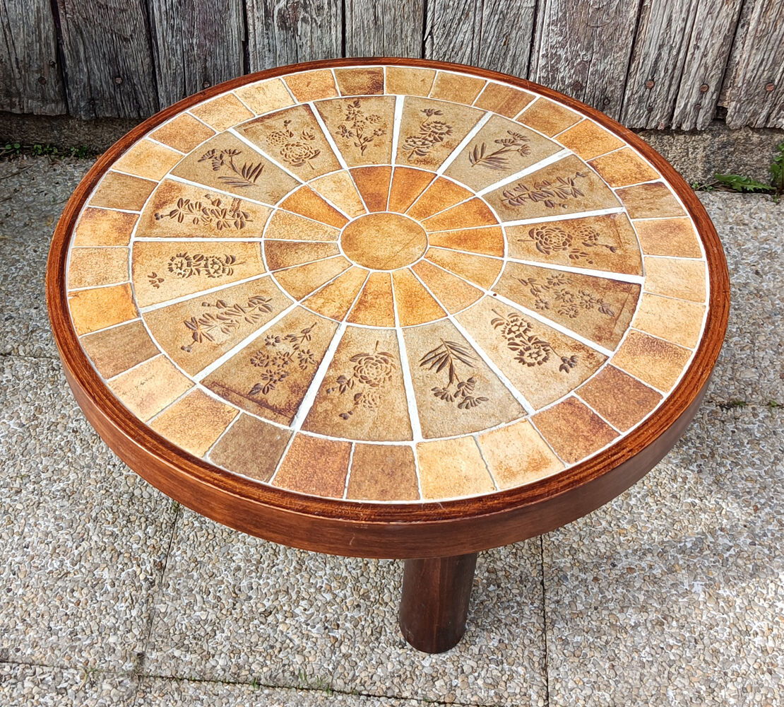 Round herbarium coffee table, vintage 60s