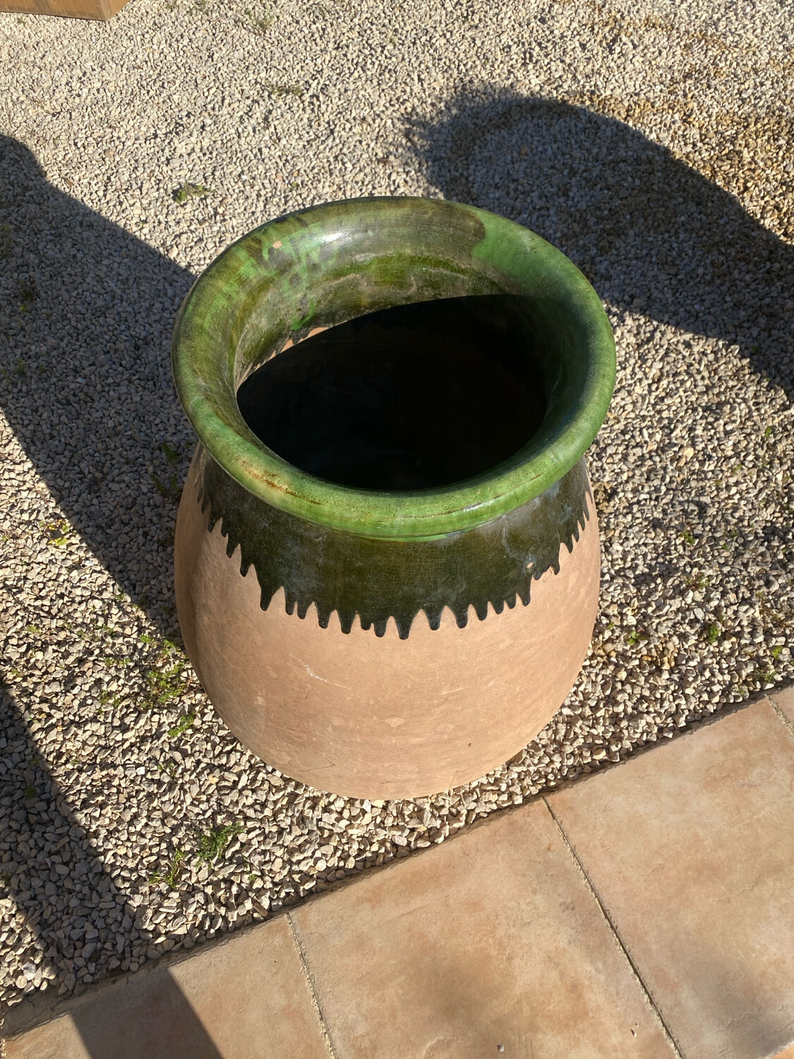 Vintage Provençal jar Ravel