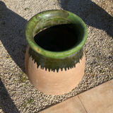 Vintage Provençal jar Ravel