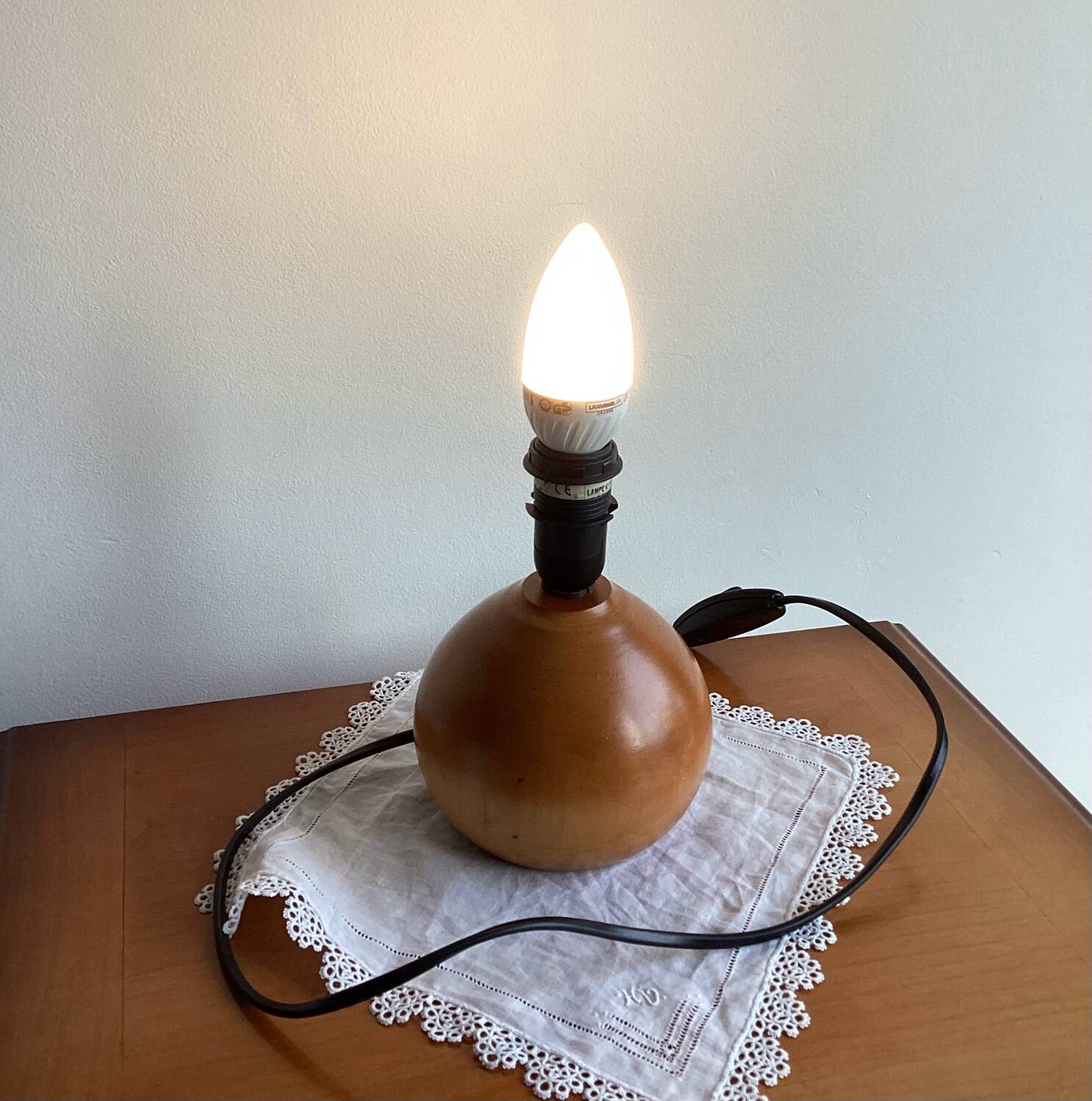 Poirson wooden table lamp base