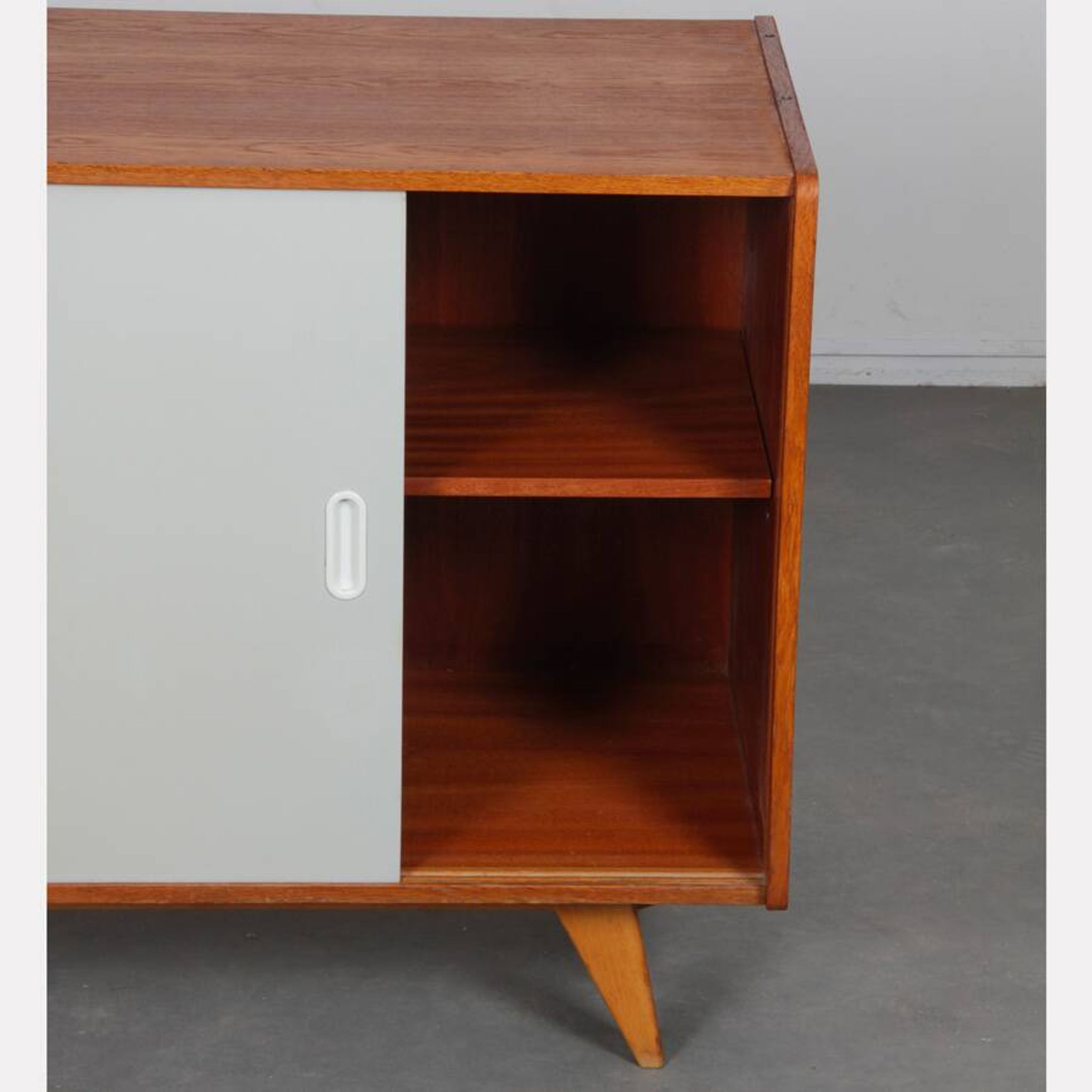Vintage oak chest of drawers by Jiri Jiroutek, model U-452, 1960
