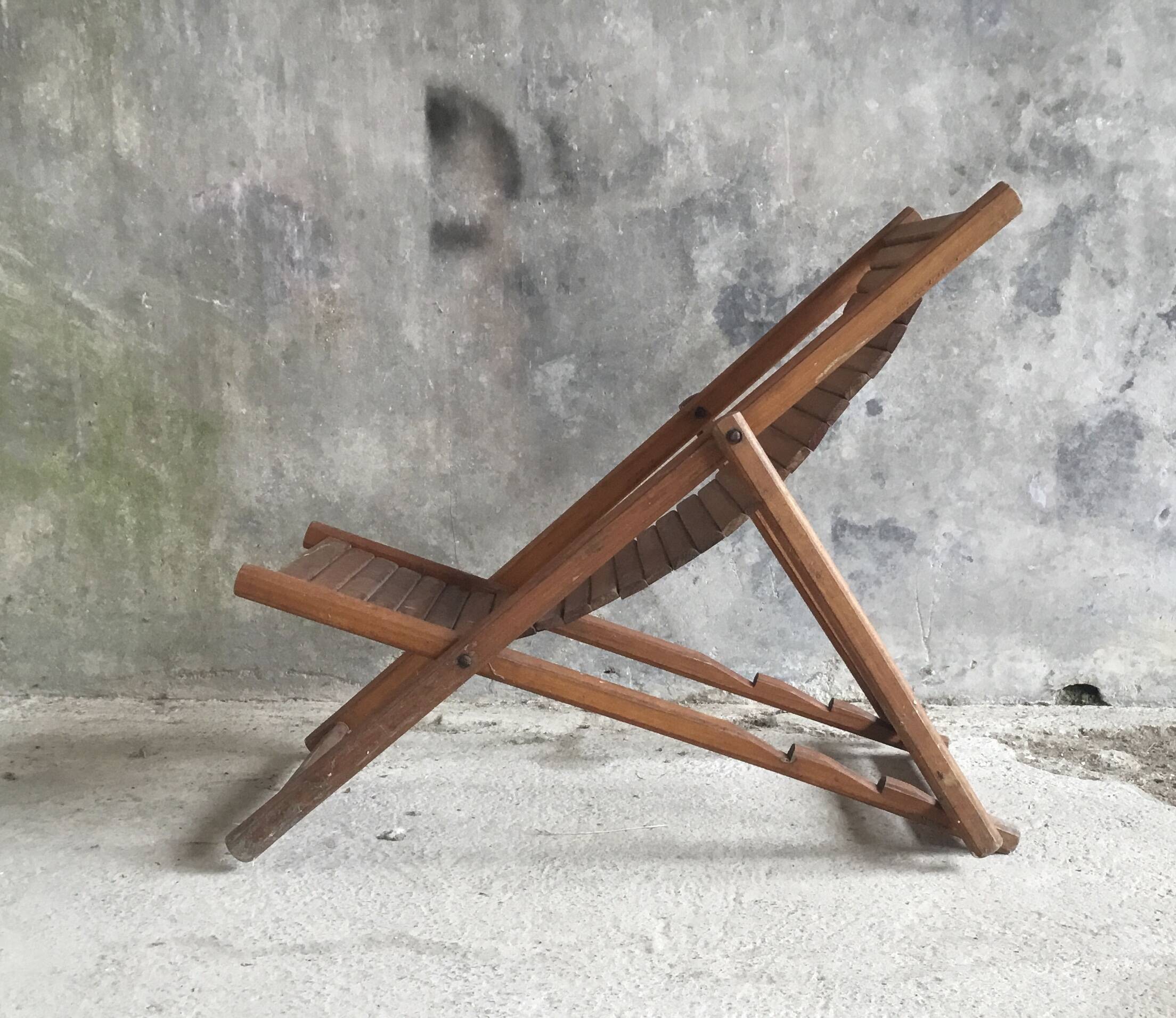 Vintage teak children's chaise longue