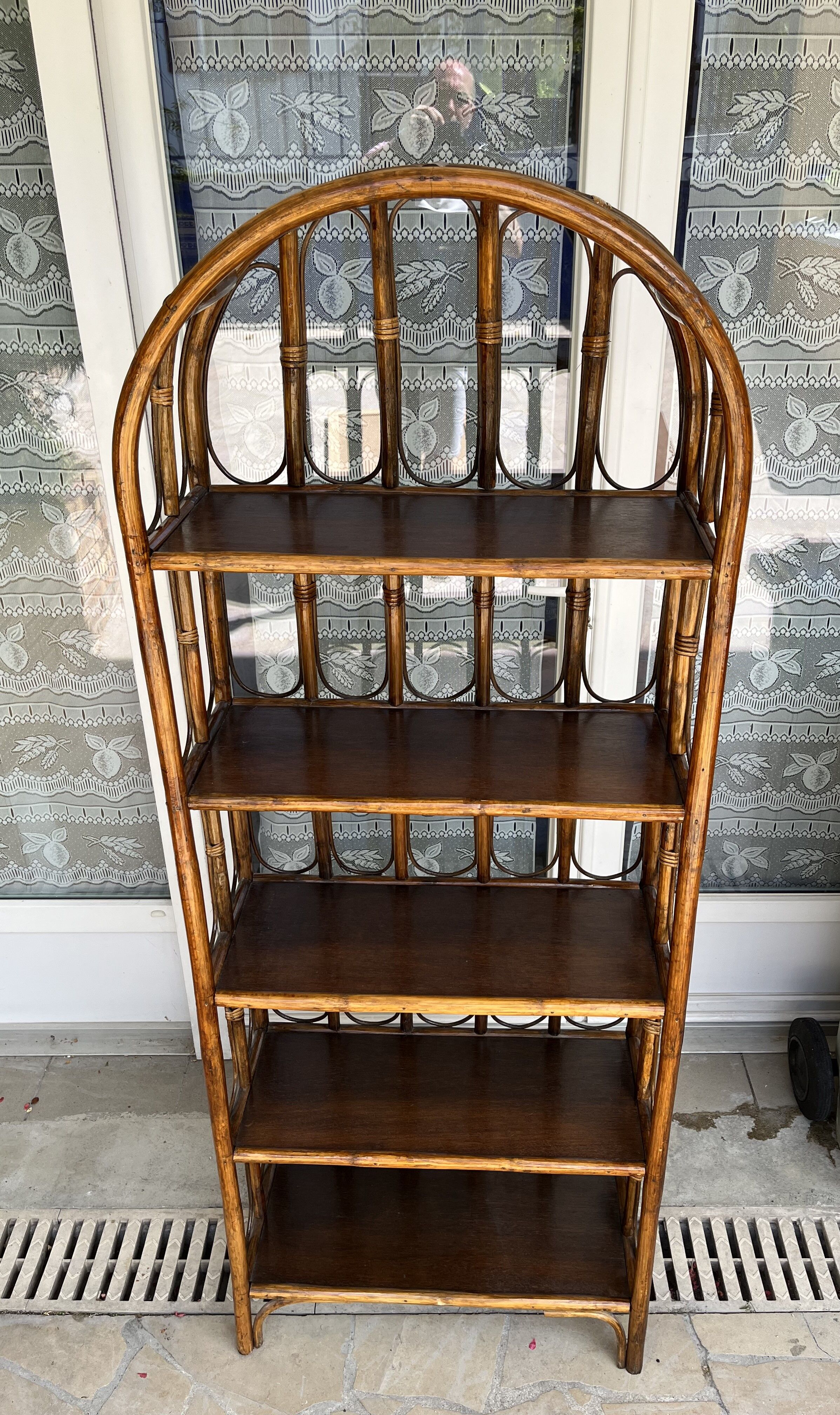 Etagère en rotin