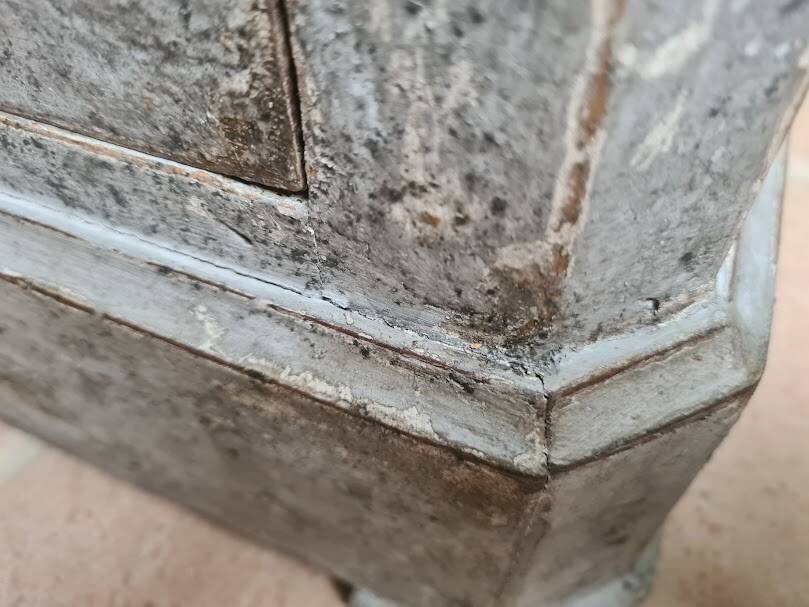 Antique chest of drawers with antique patina