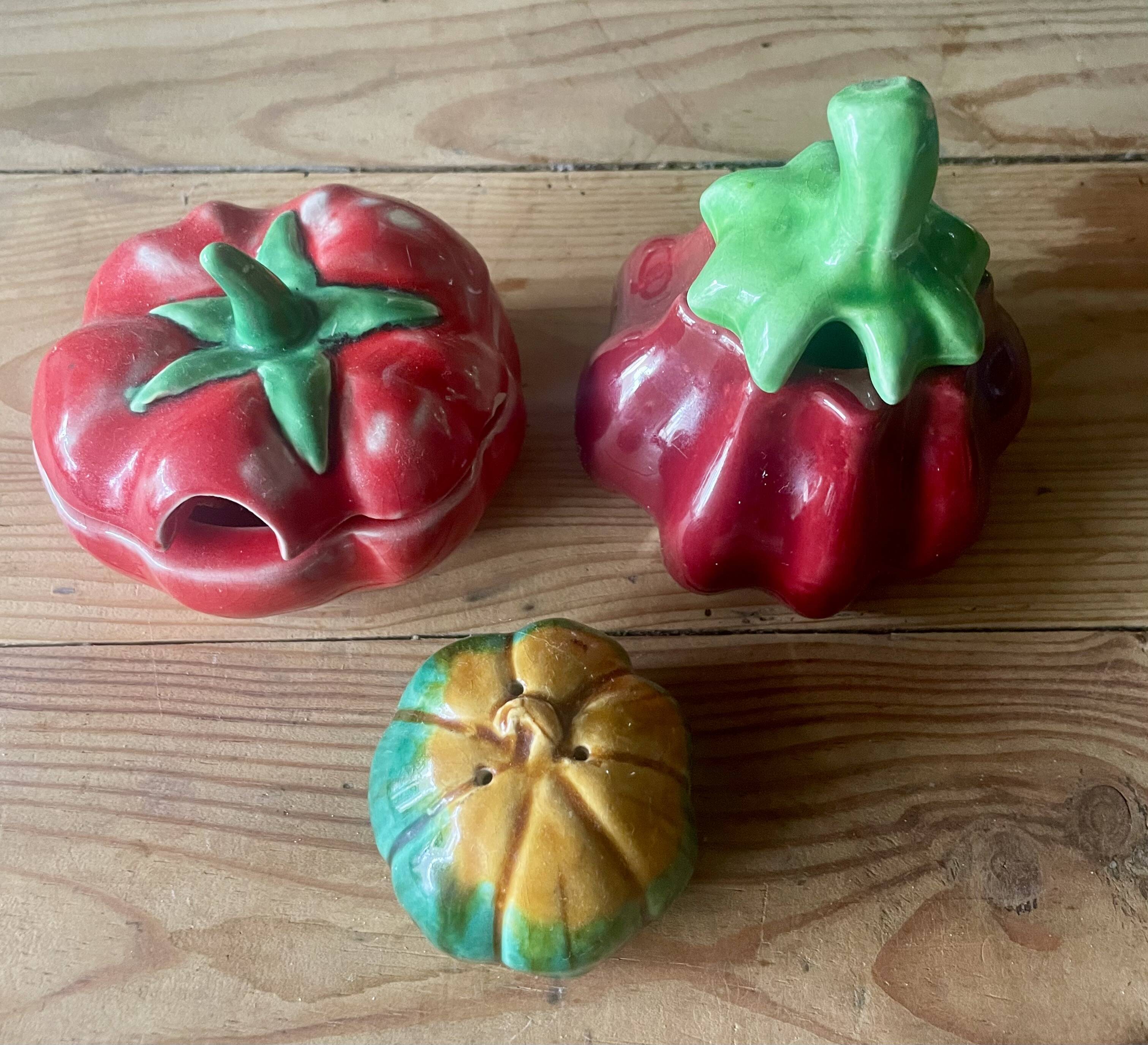 Set of mustard pots and salt shakers in slip