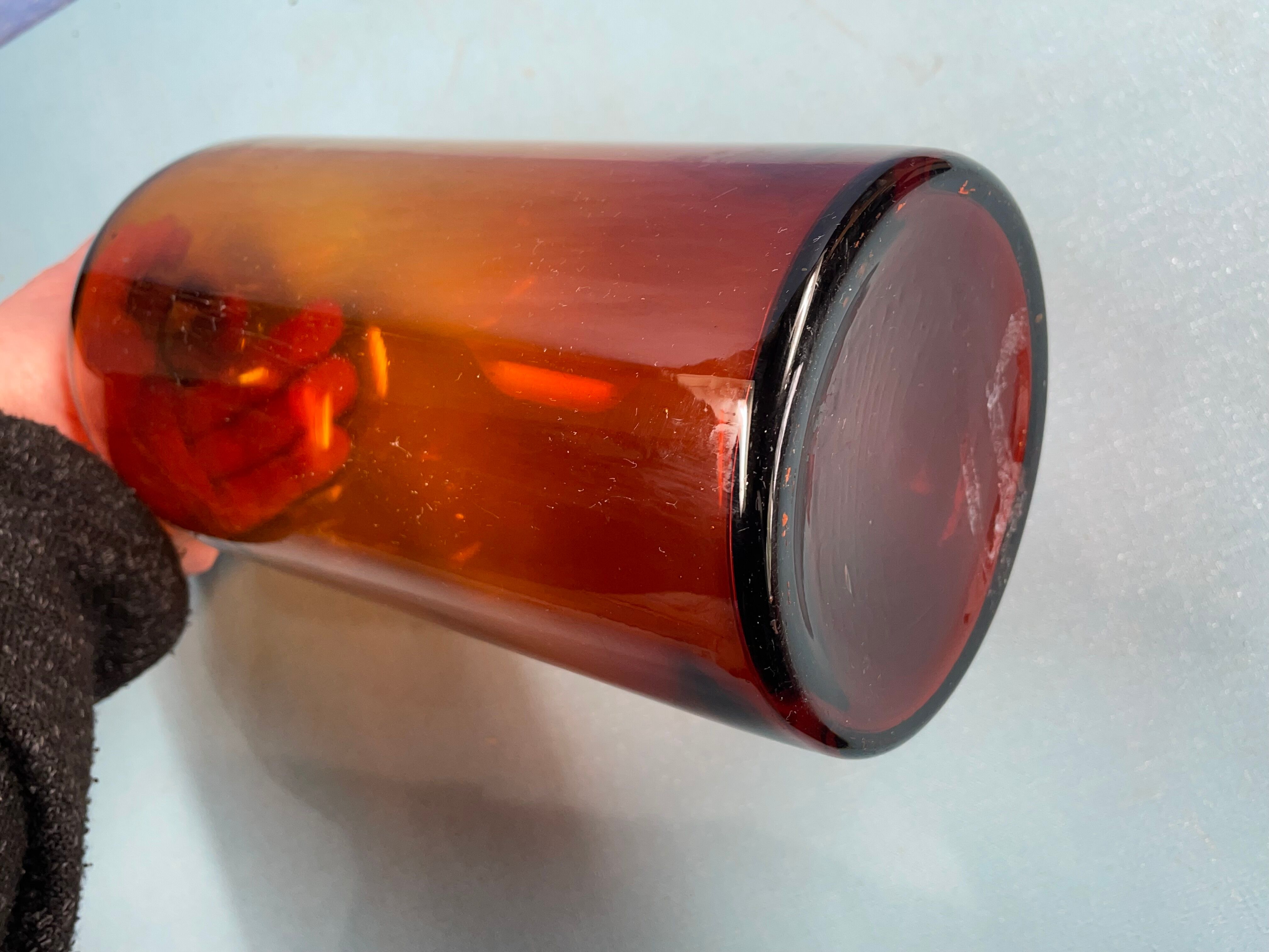 Pharmacy bottle in tinted glass