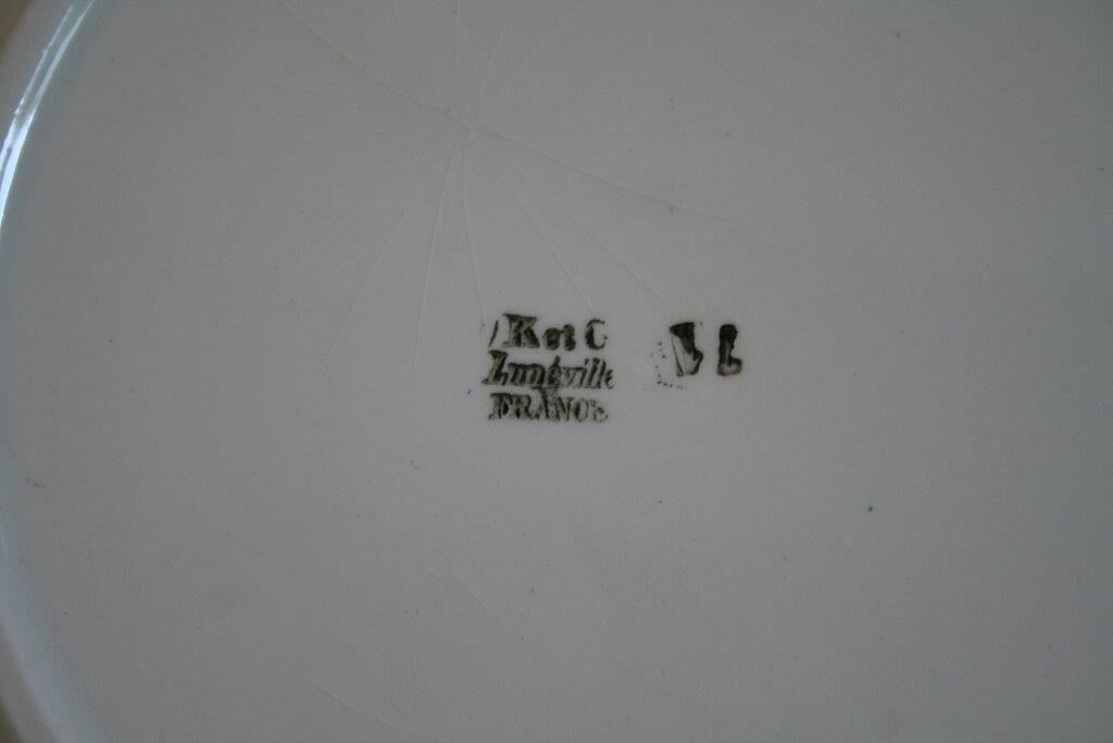 K & G Luneville hollow round serving dish