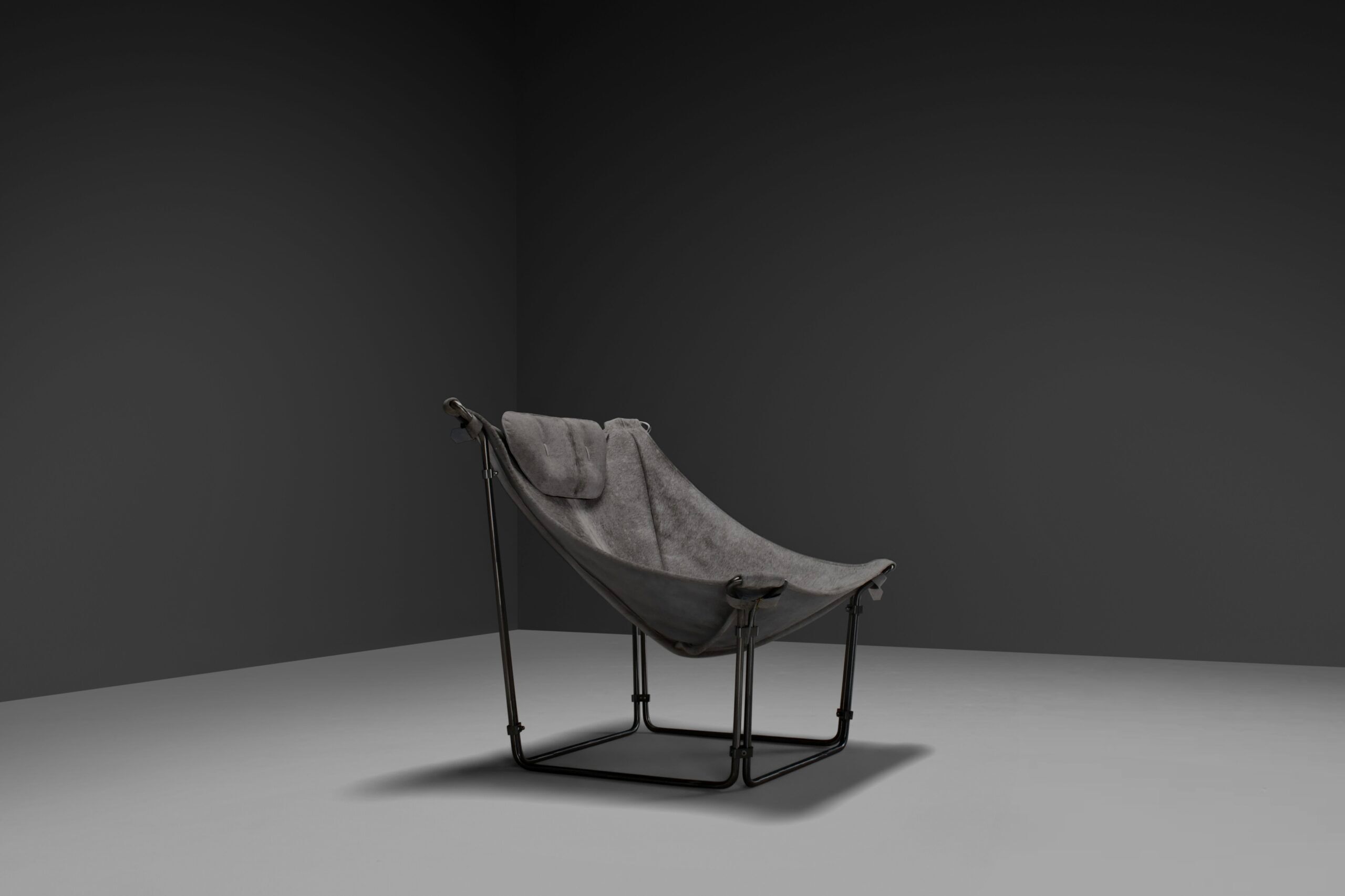 ‘Buffalo’ lounge chair by Kwok Hoi Chan for Steiner