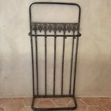 Porte-parapluie en métal