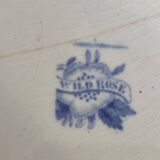 Grand plat de service ancien, Wild Rose par Bell, Cook & Co.