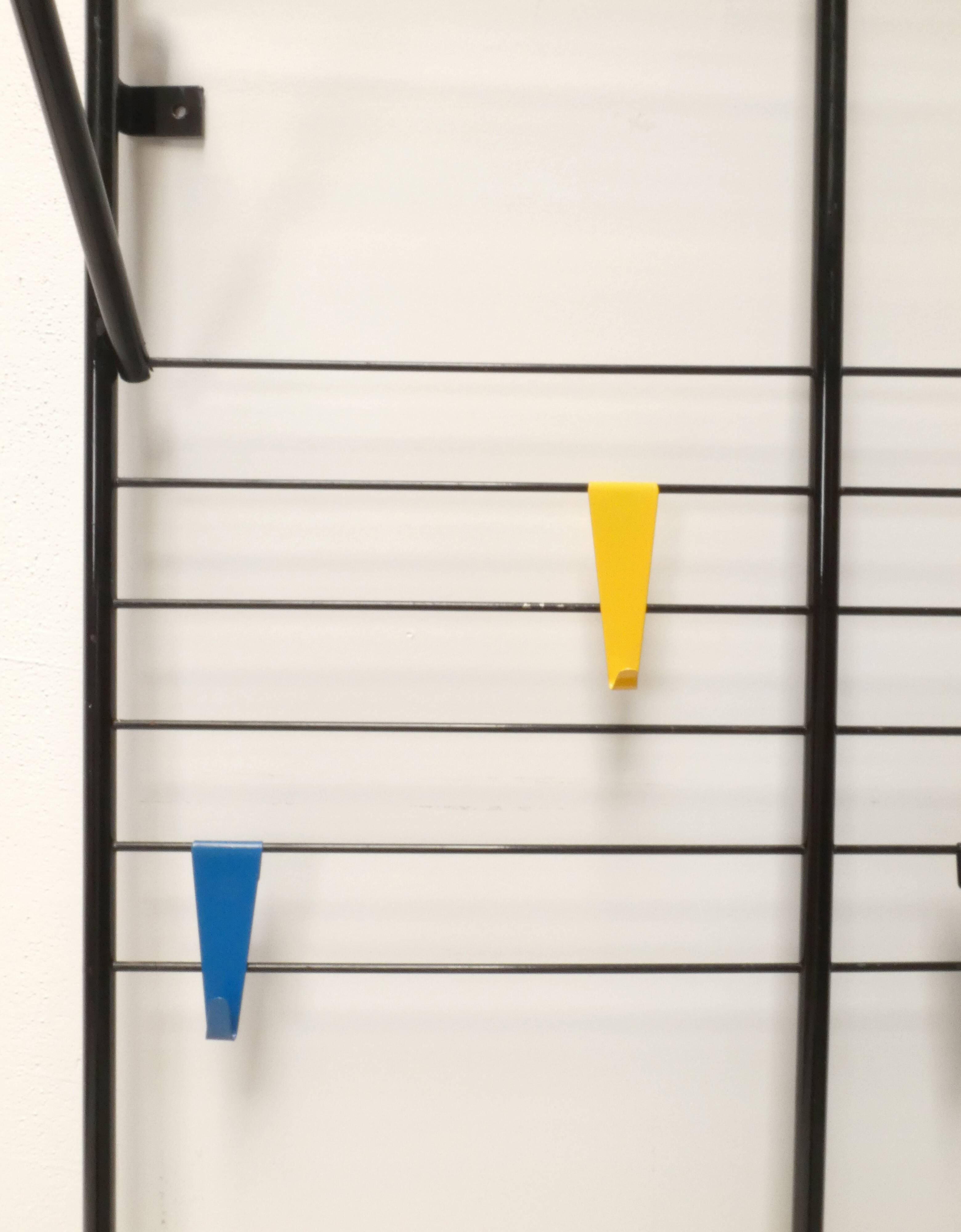 Portemanteau Toonladder – Coen de Vries pour DEVO