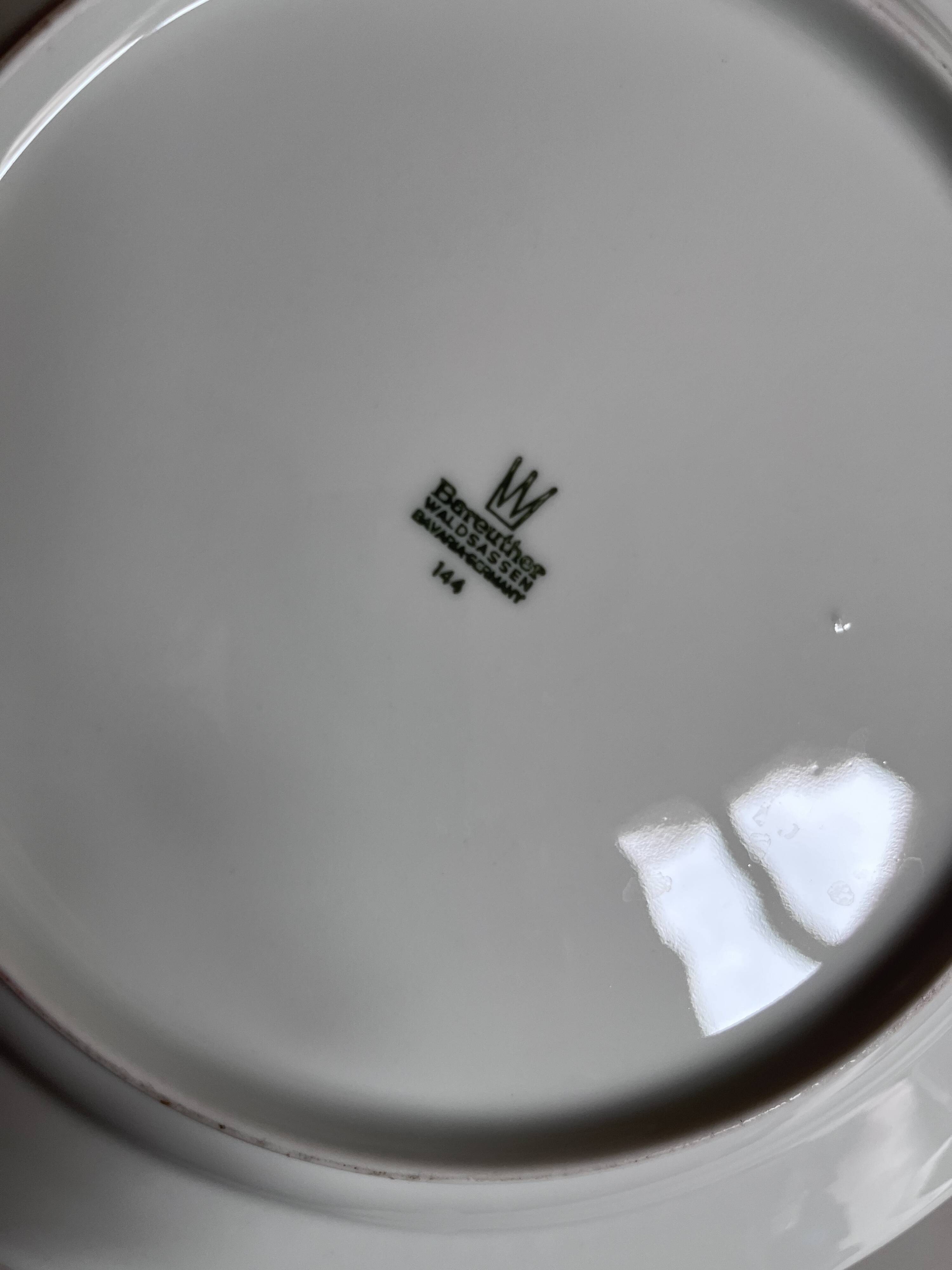 Set of 6 neo-classical pearl white porcelain dinner plates by Bareuther.