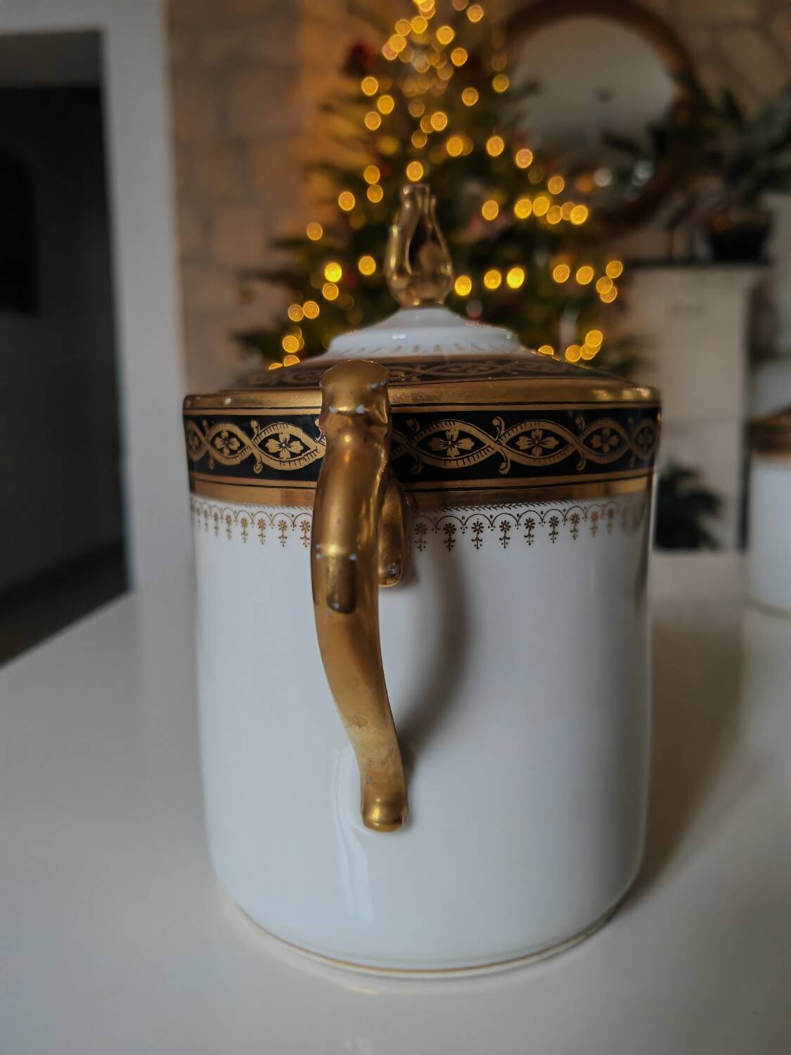 Chabrol and Poirier sugar box