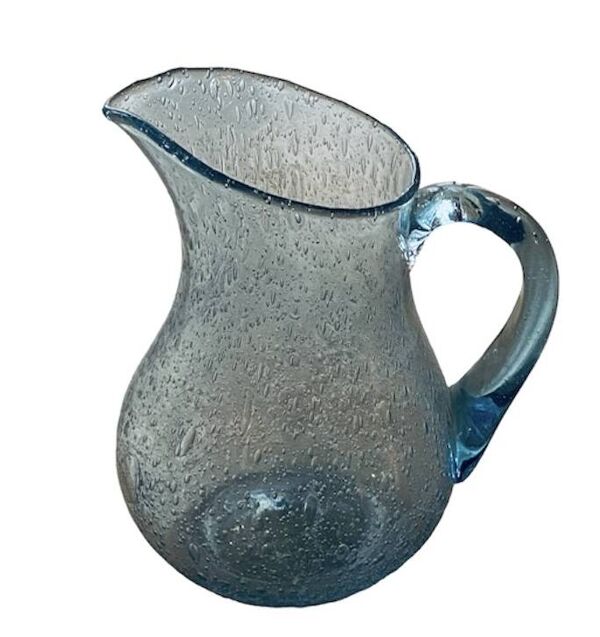 Pichet en verre soufflé Biot