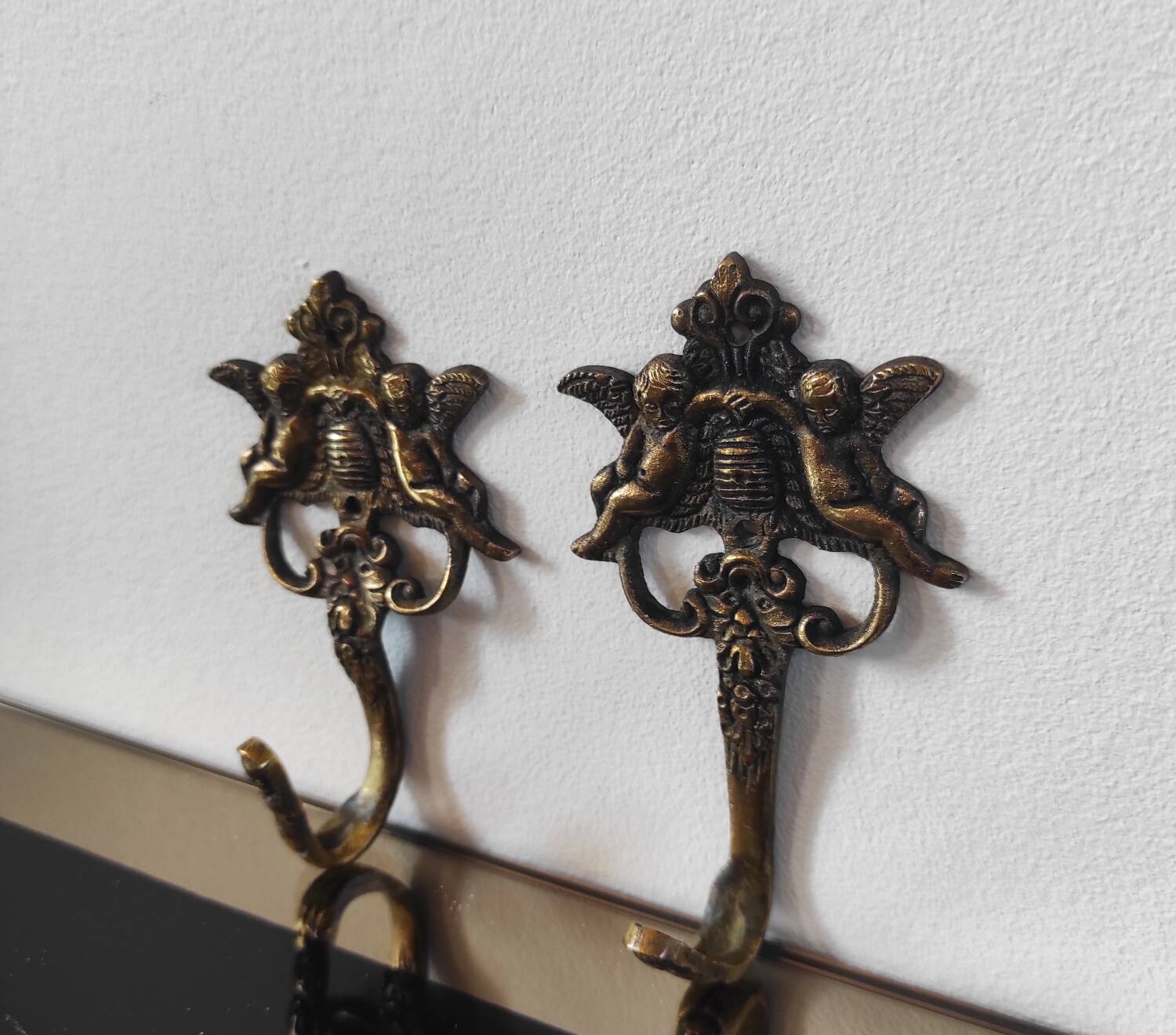 Vintage brass wall hooks / coat hooks Cherubs Baroque
