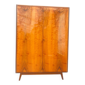 Armoire en noyer de Jitona, années 1970, Tchécoslovaquie