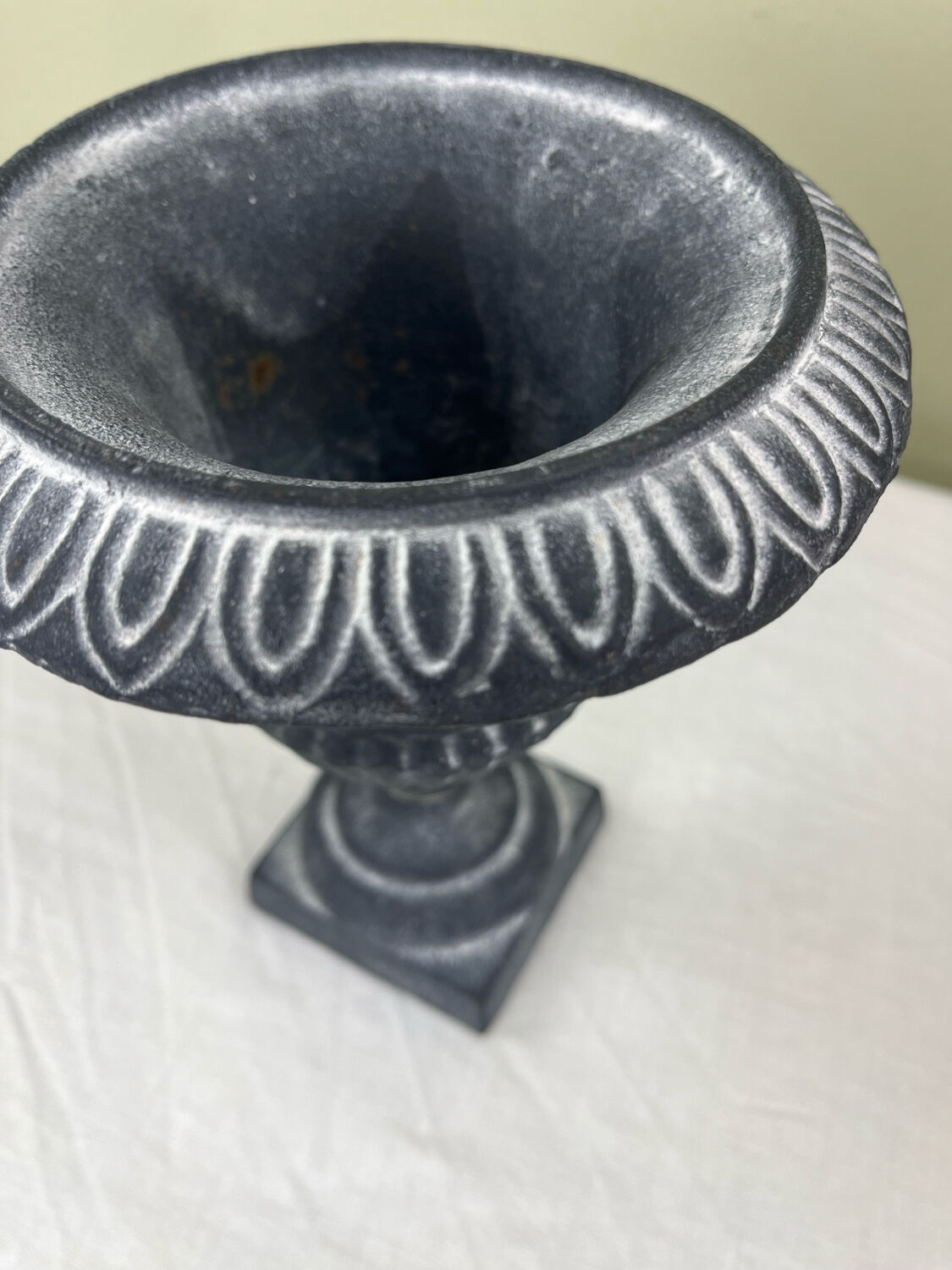 Cast iron Medici vase