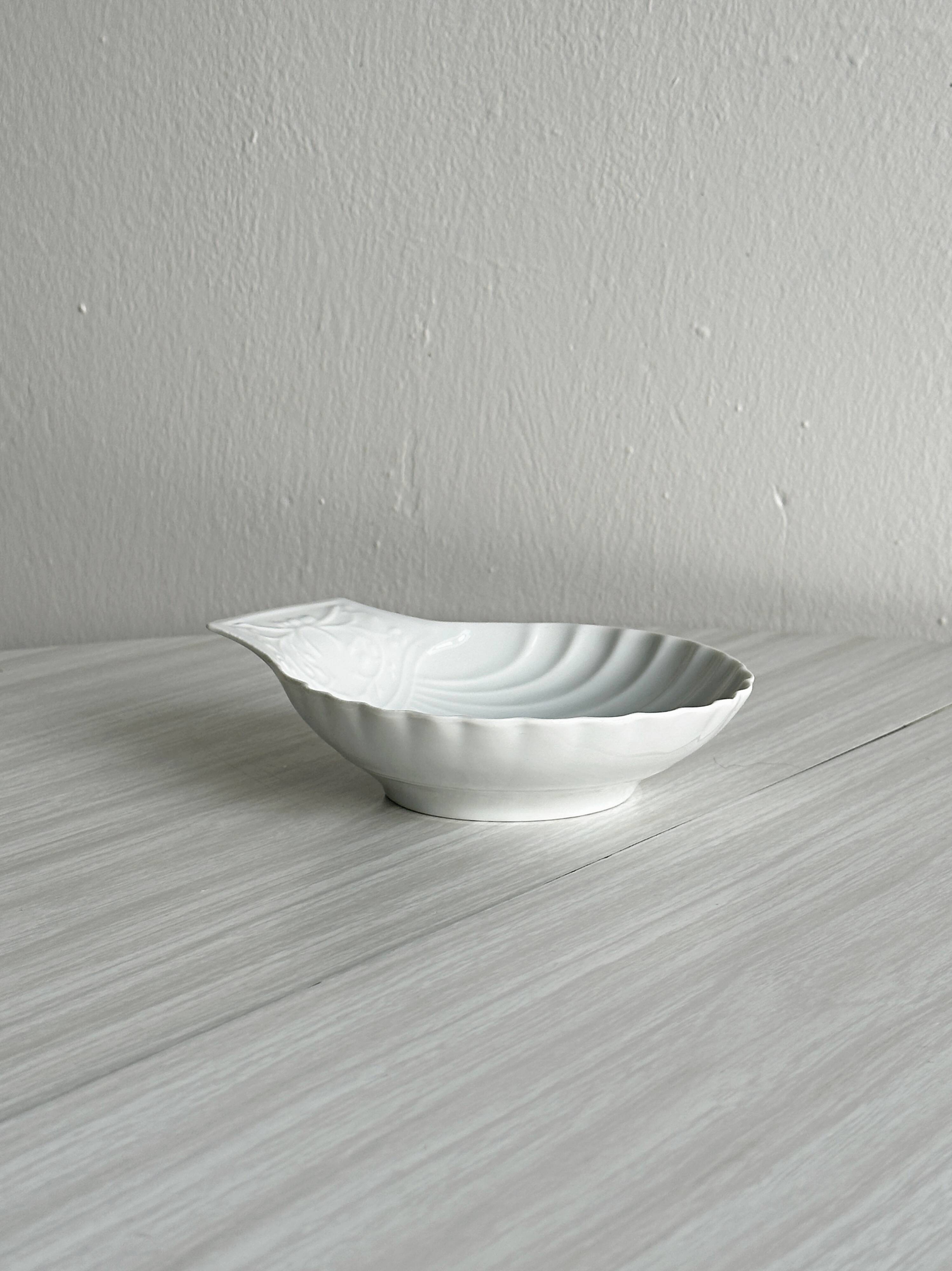 Coupelle coquillage en porcelaine blanche