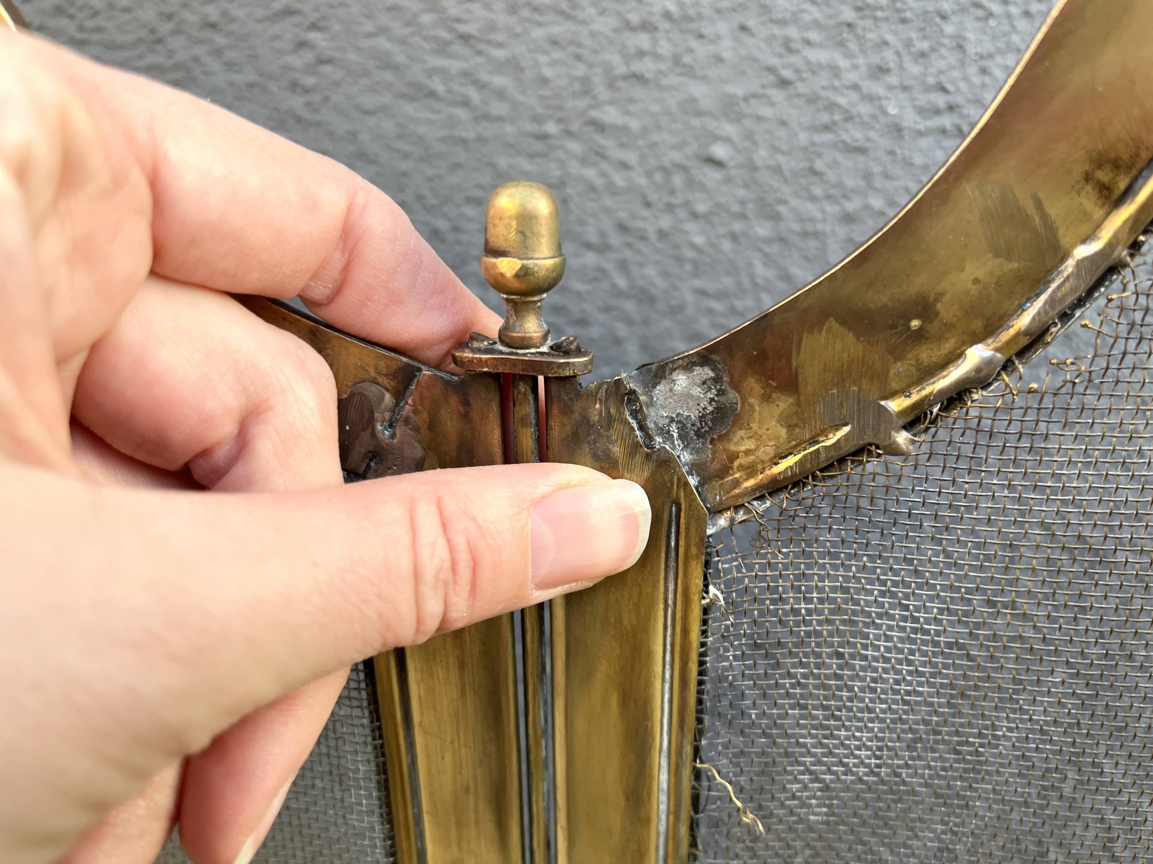 19th-century fireplace screen by Bouhon Frères in brass